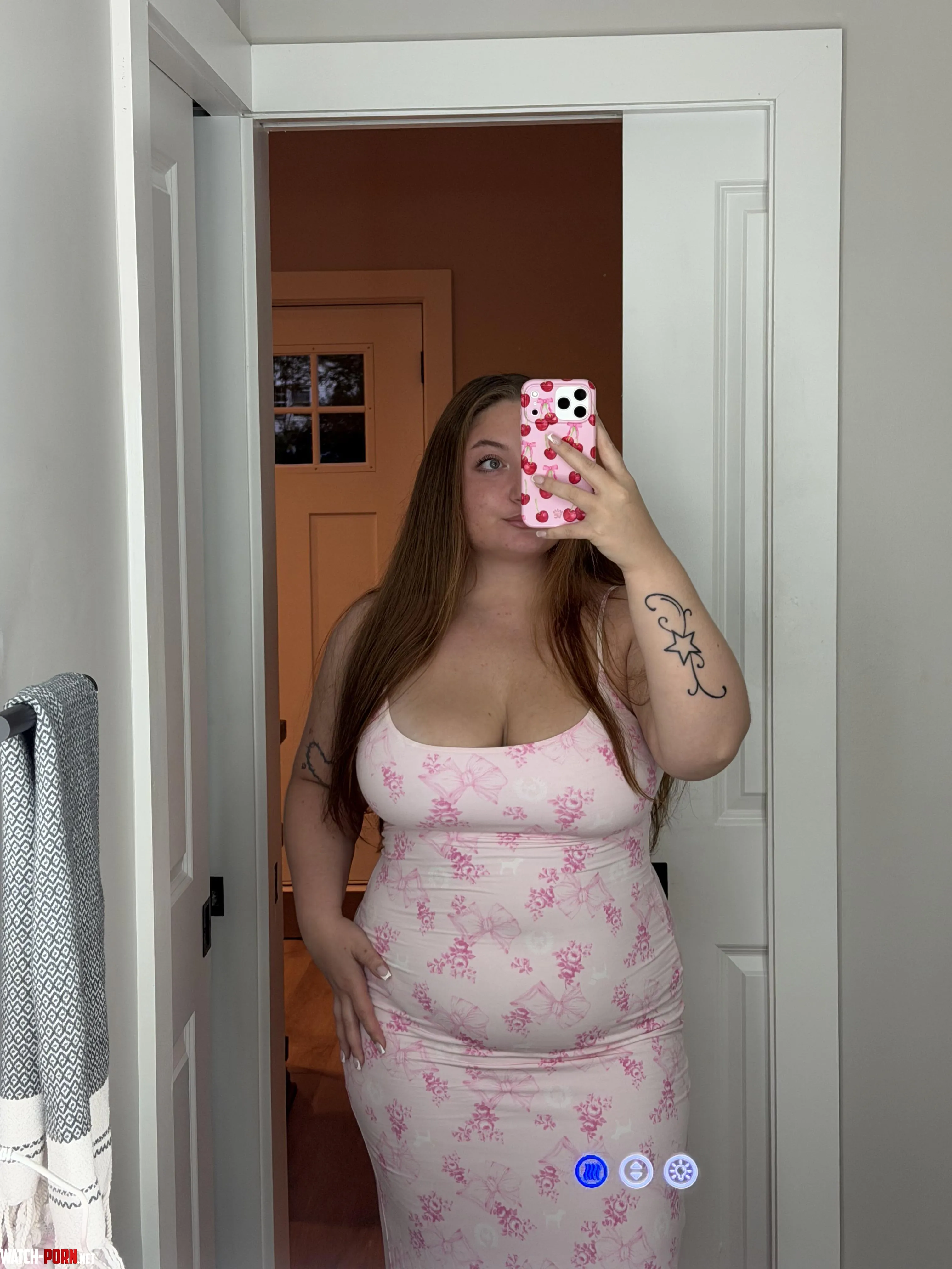 Is pink a good color on me?🎀 by dualidean0fman