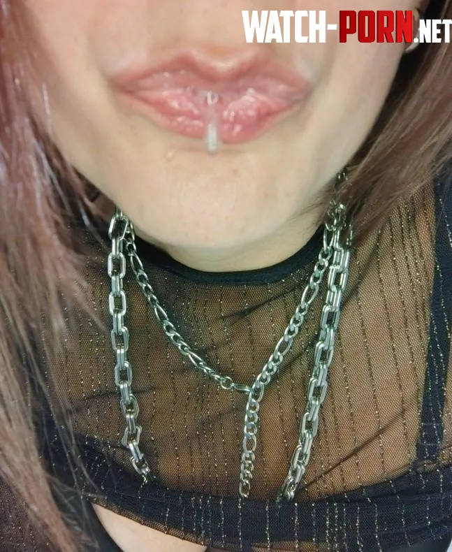 A small spit by belleblackqueen