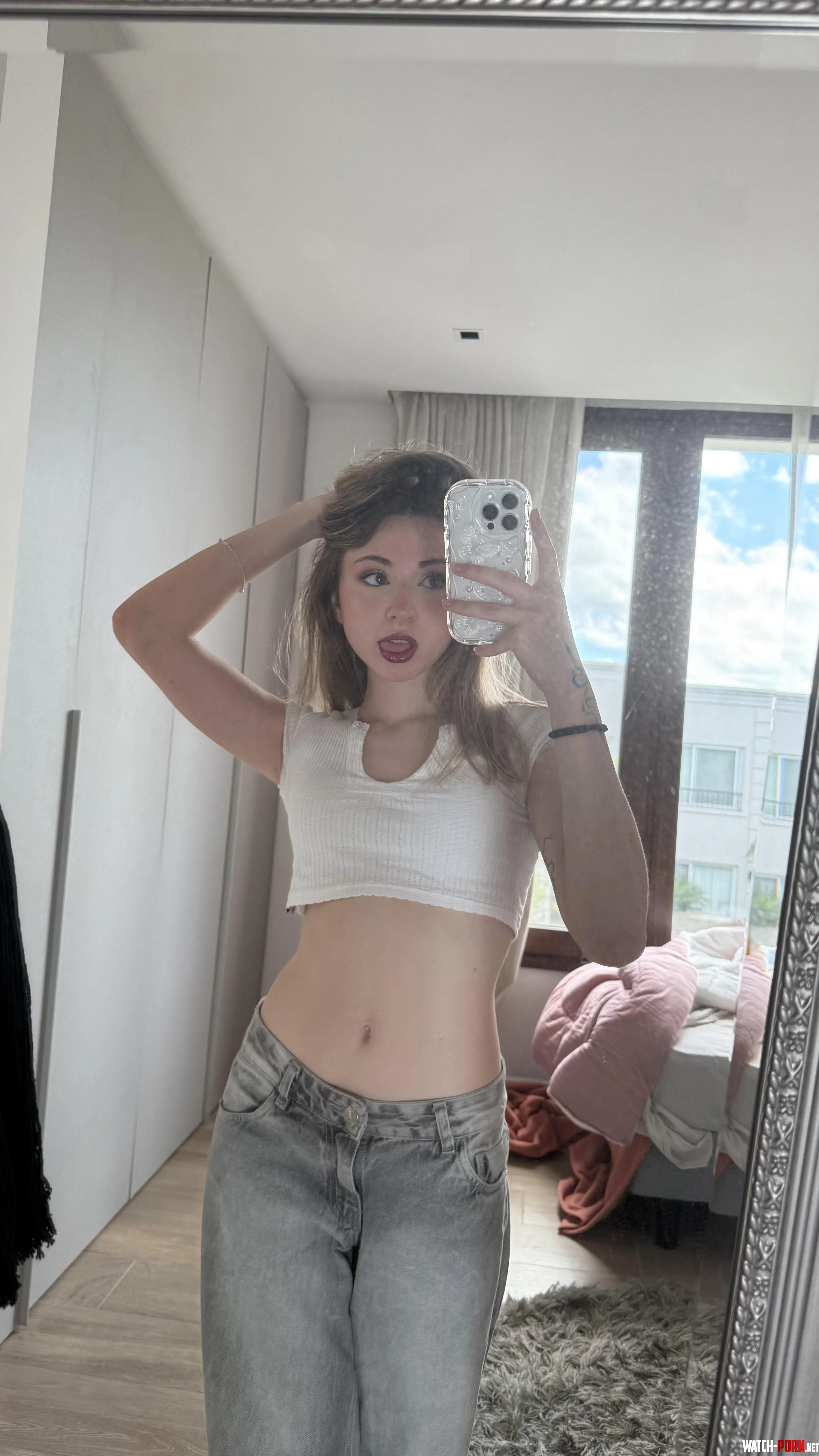 18, recently single and inexperienced 🥲...who wants to talk ? by foxybooty