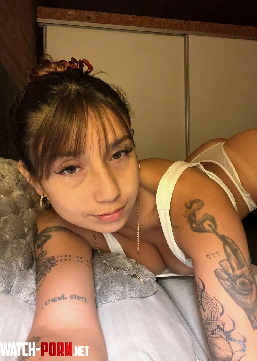 Bara jag som är kvällskåt? by Nicolemckinleyyy