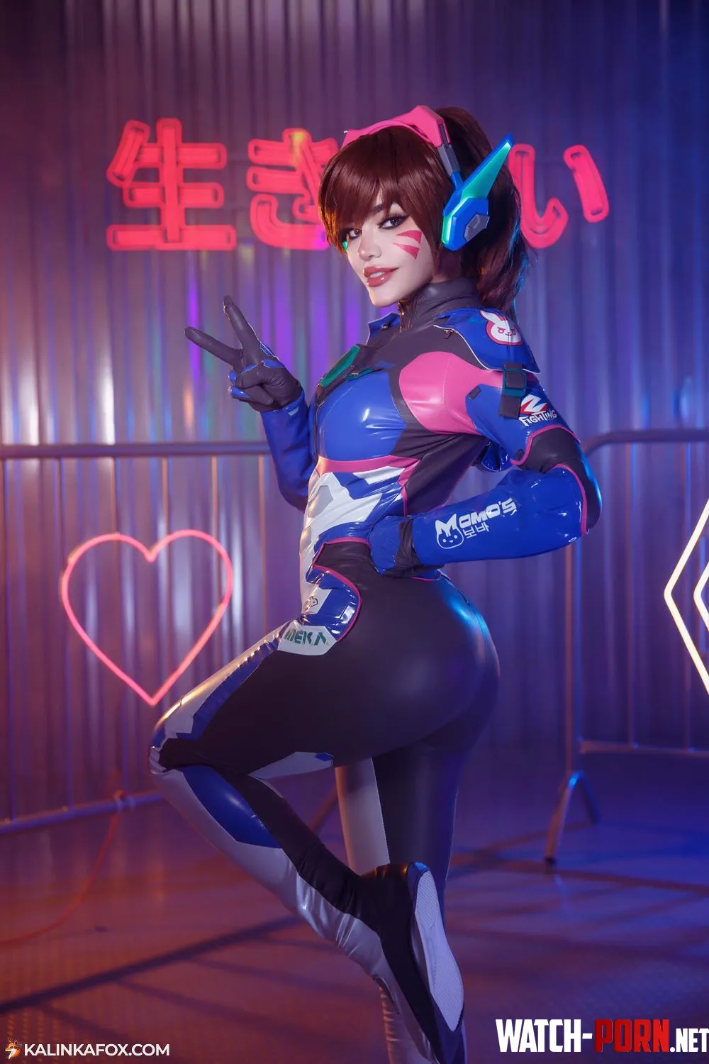 D.va by KalinkaFox [Overwatch] by kalinkafox