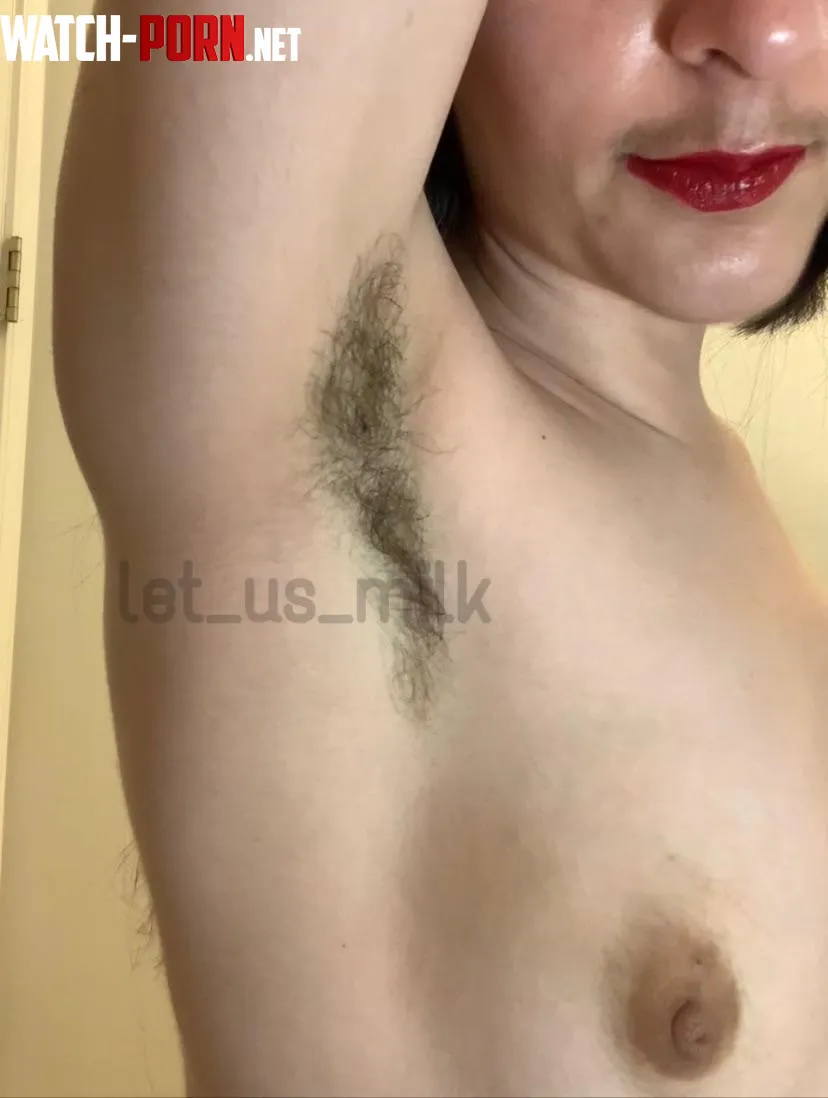 Smell my hairy armpit or get kissed by let_us_milk