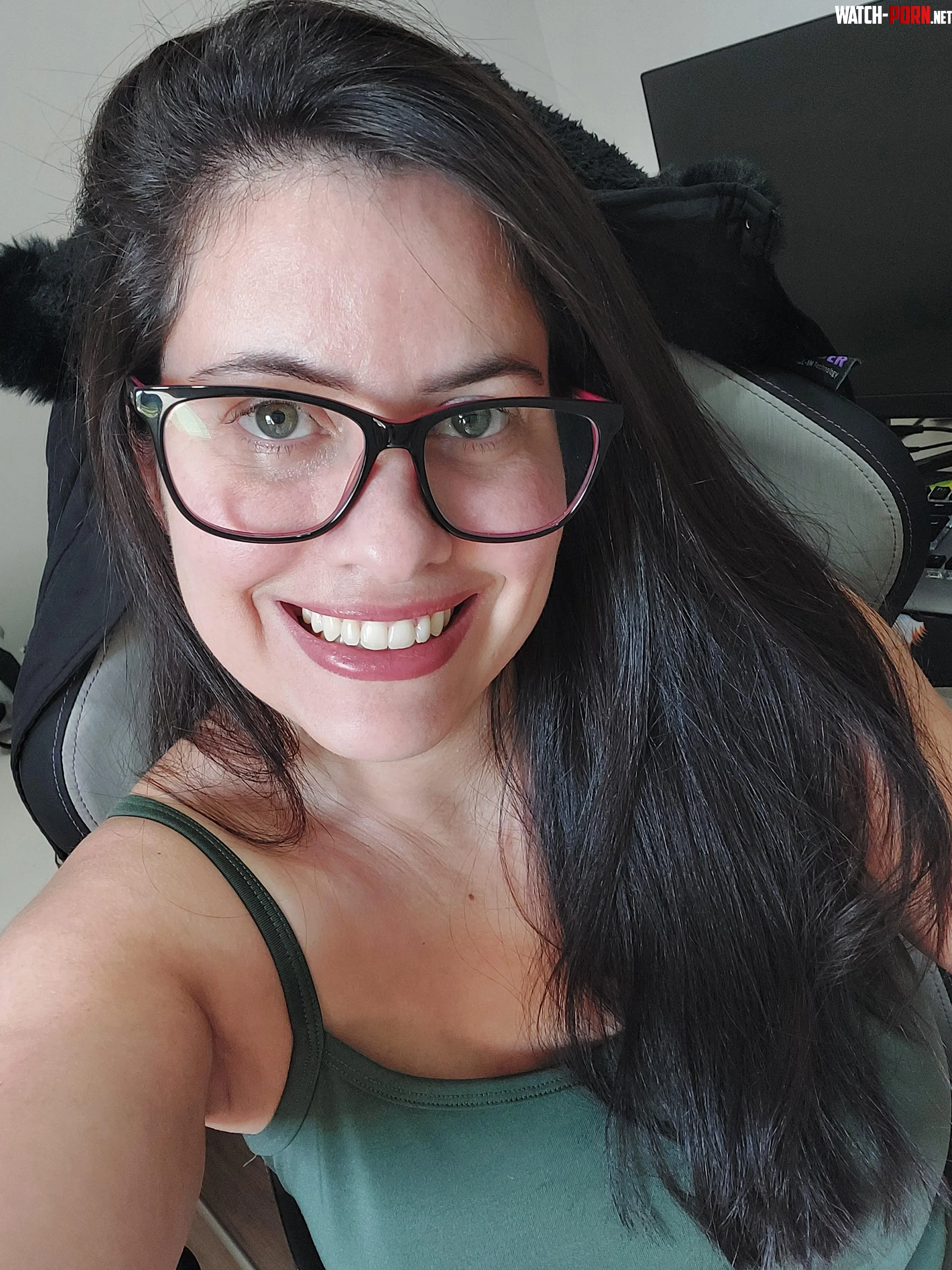 Oops, a kitten! ;) by Isiscristine