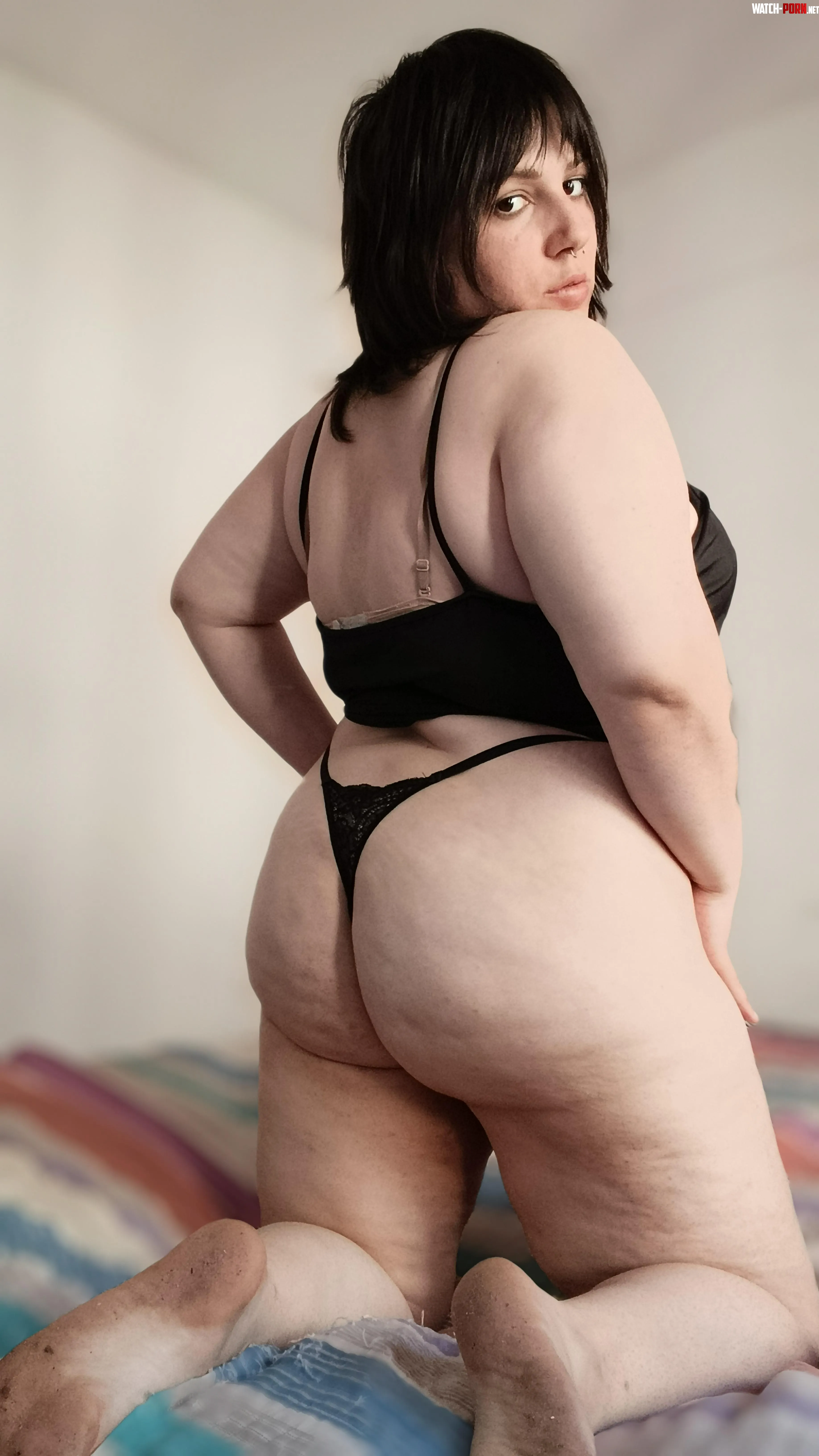 i need to sit on that face by sssillyrabbit