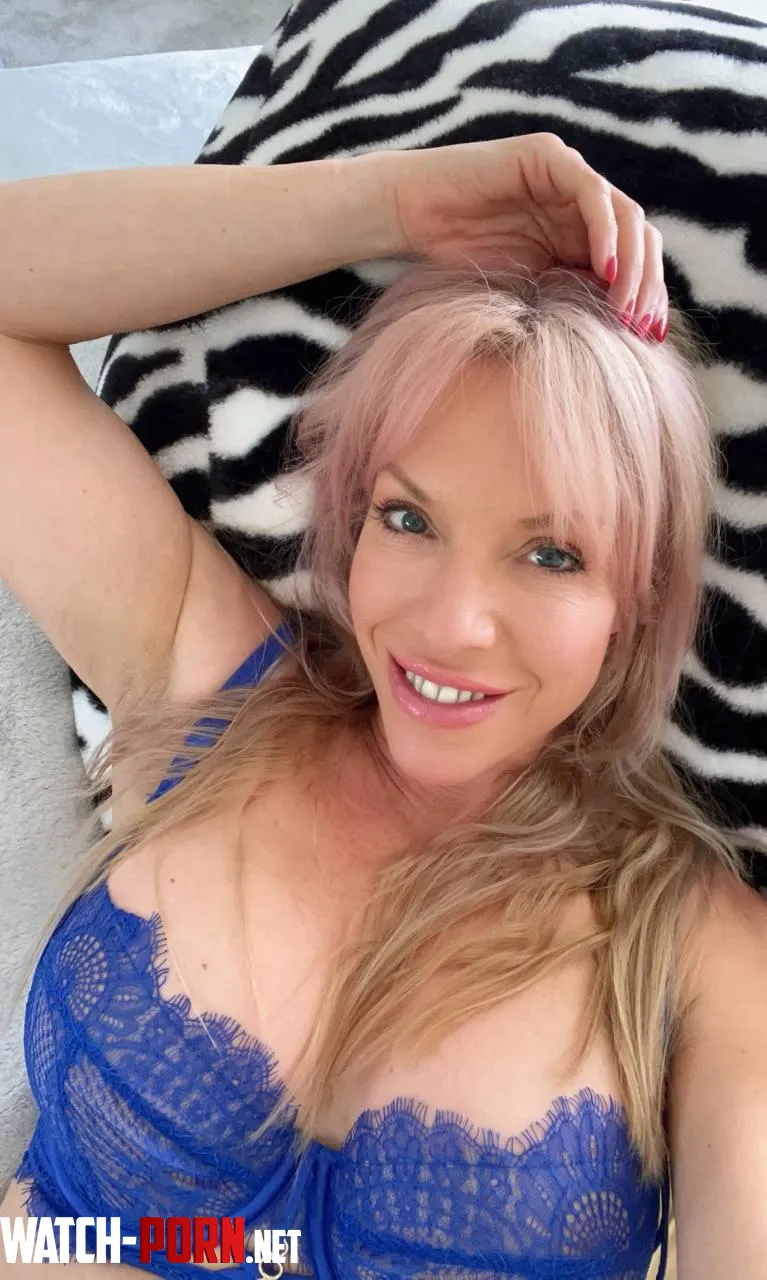 Happy Saturday...in my early 50s by tabathadarling