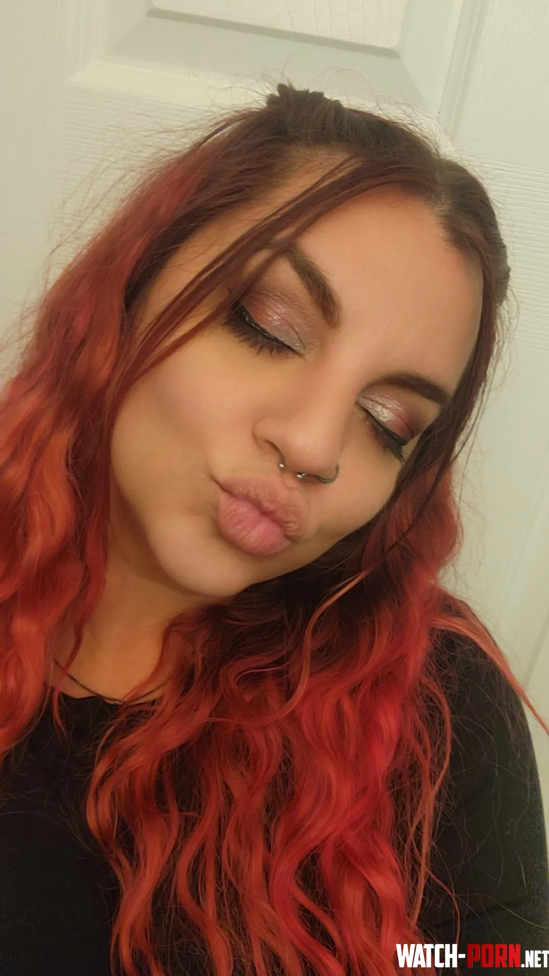 Kisses for the Daddies with beards by SugarBellz