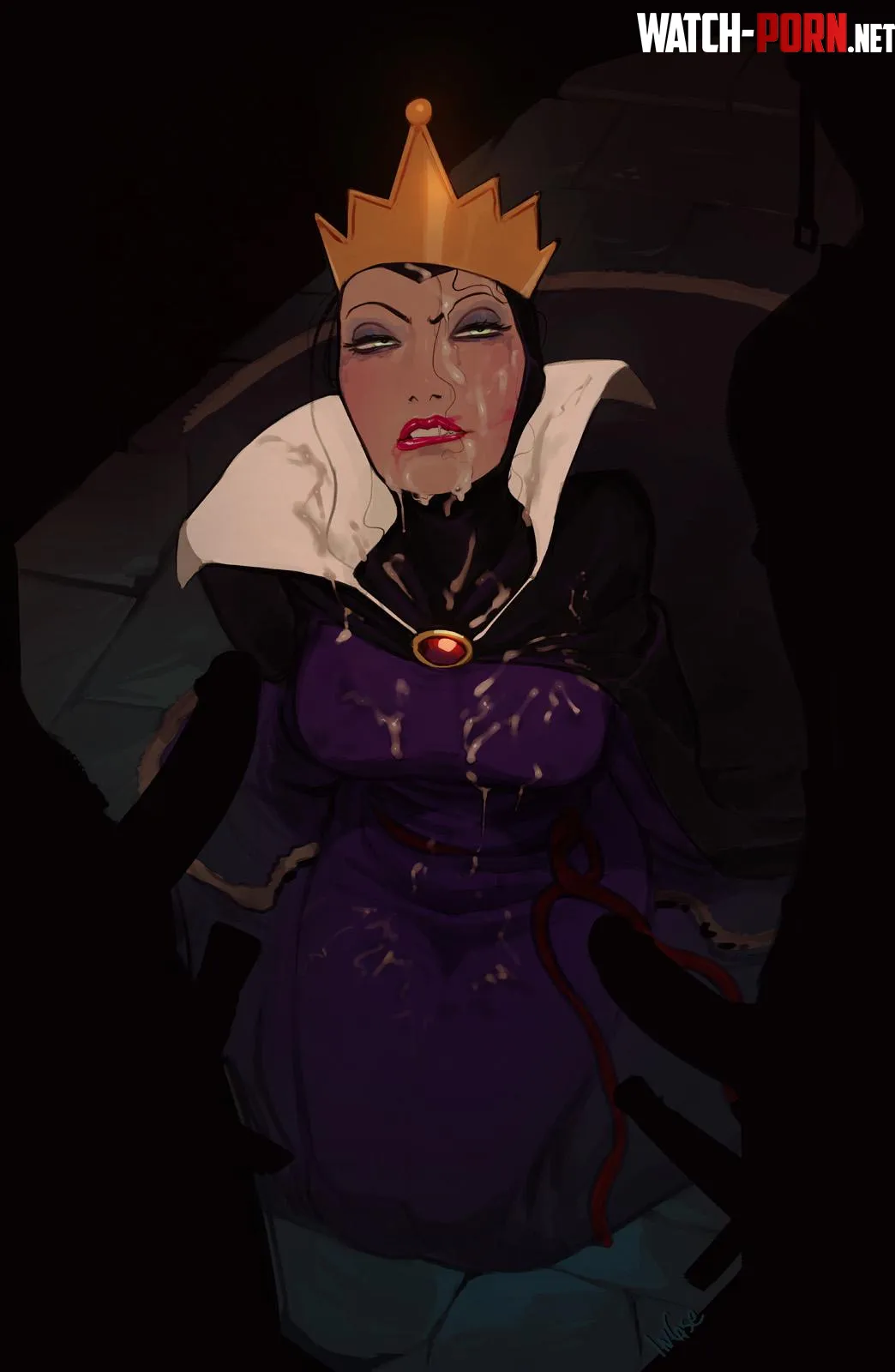 The Evil Queen showing she really is the fairest in the land [Snow White] (InCase) by BubblySirenX