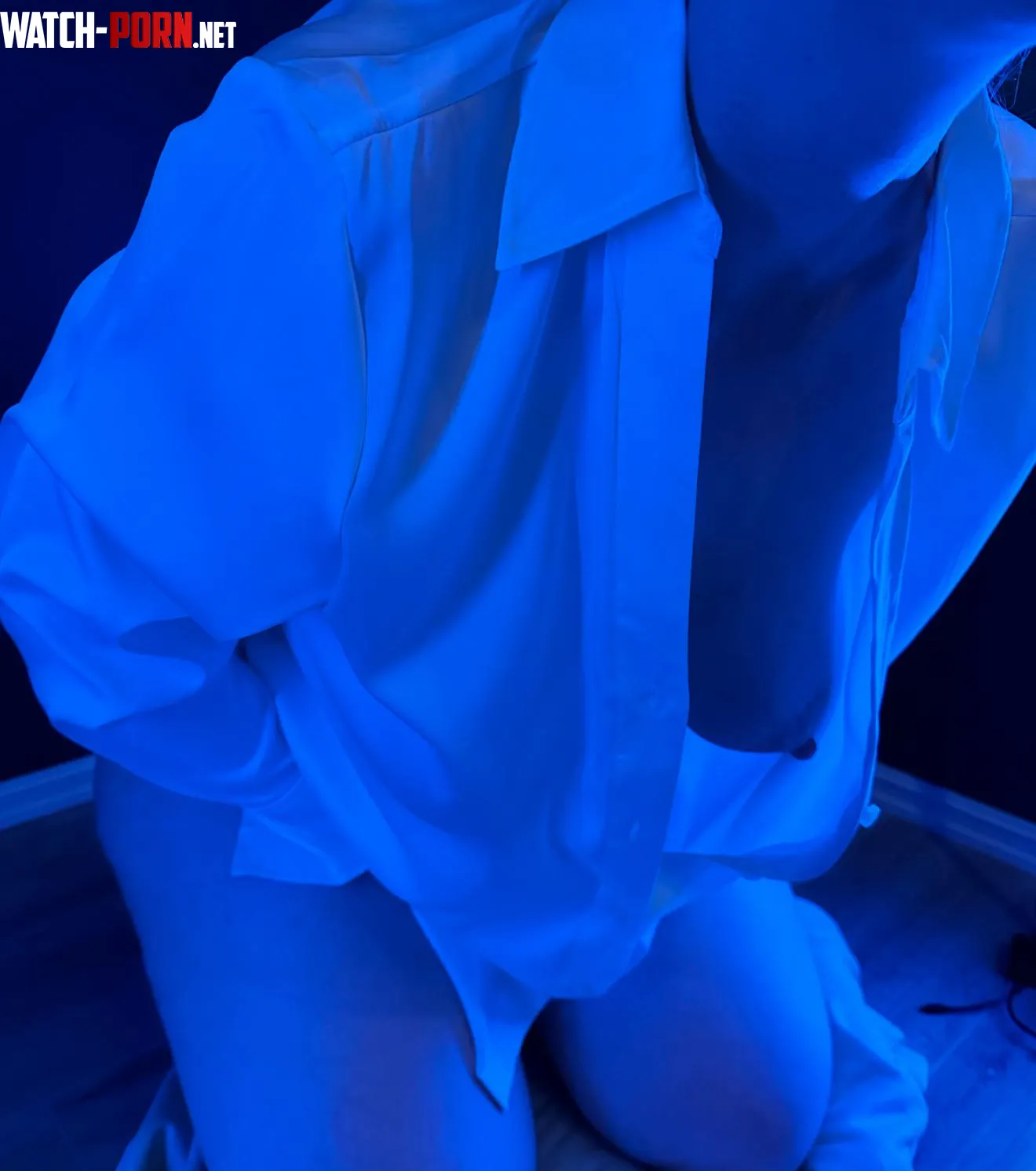 Looking at you through my window, dreaming of you by Chiarabrown2000