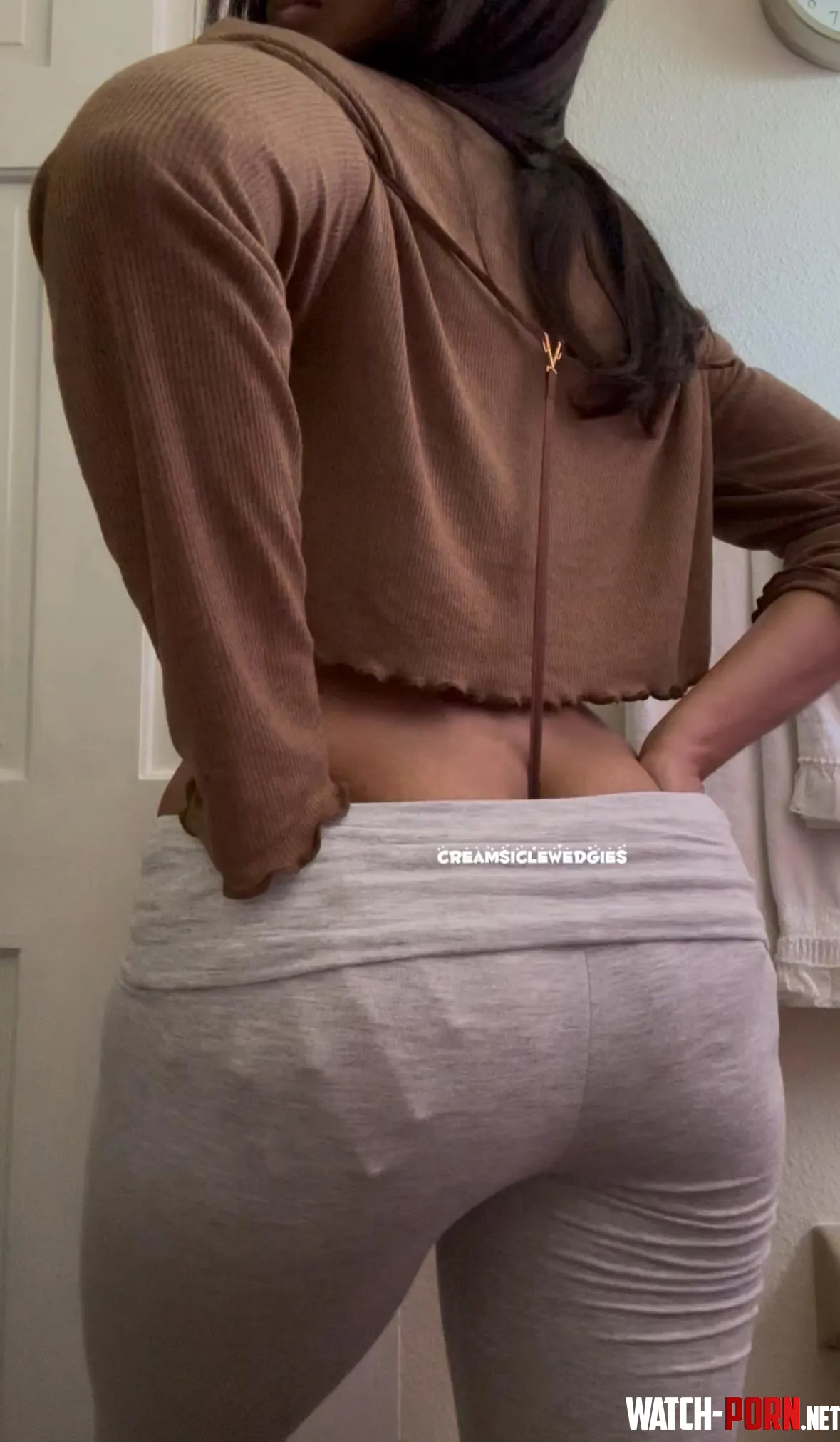 Stretchy string 😌 by CreamsicleWedgies