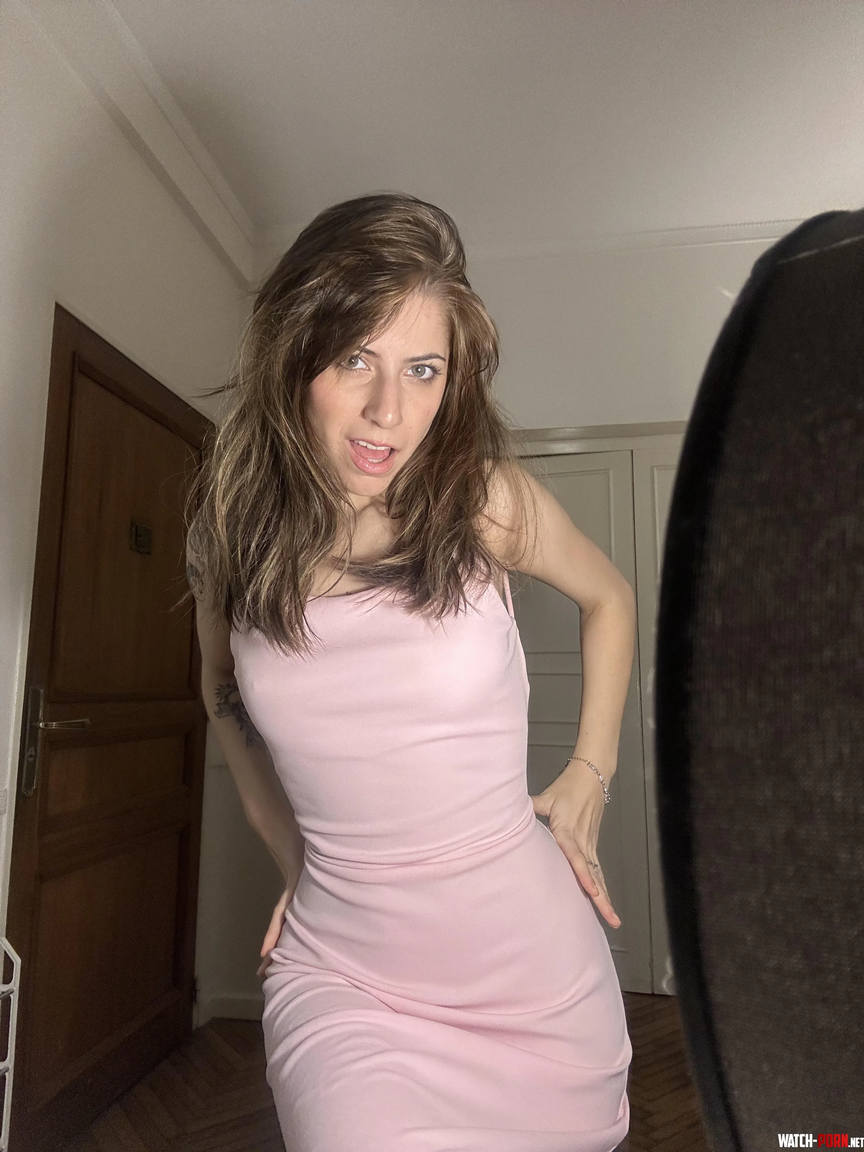 Pink and tight by sandibelle1