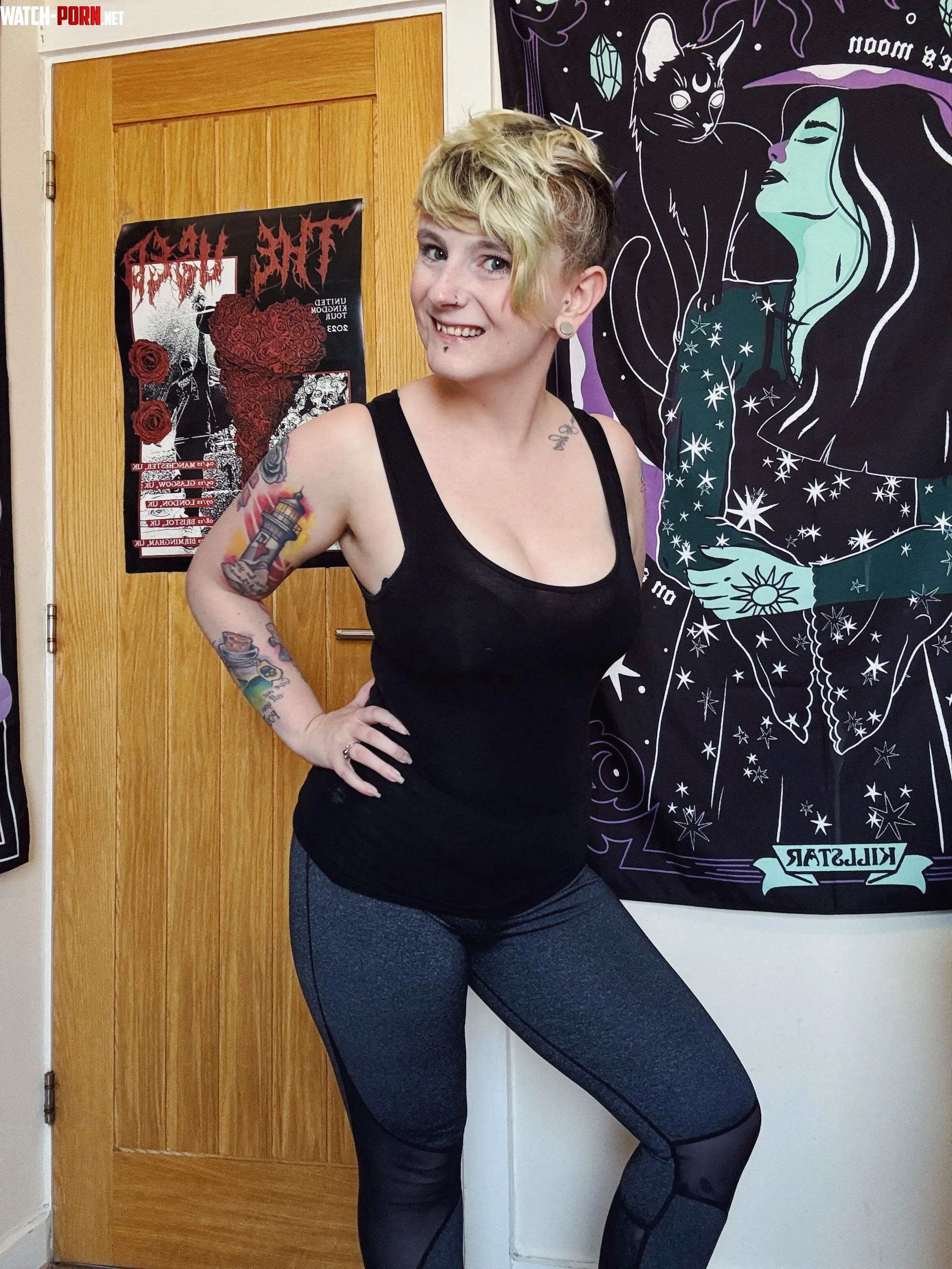 tattoos and lifting, incredible by BritishEmoChick