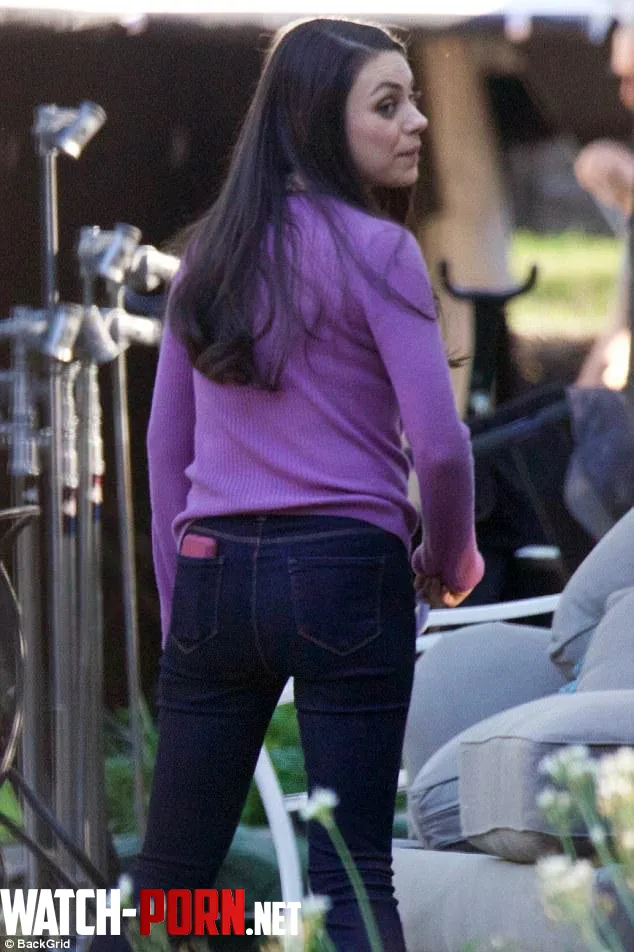 Mila Kunis by Commercial-Region618