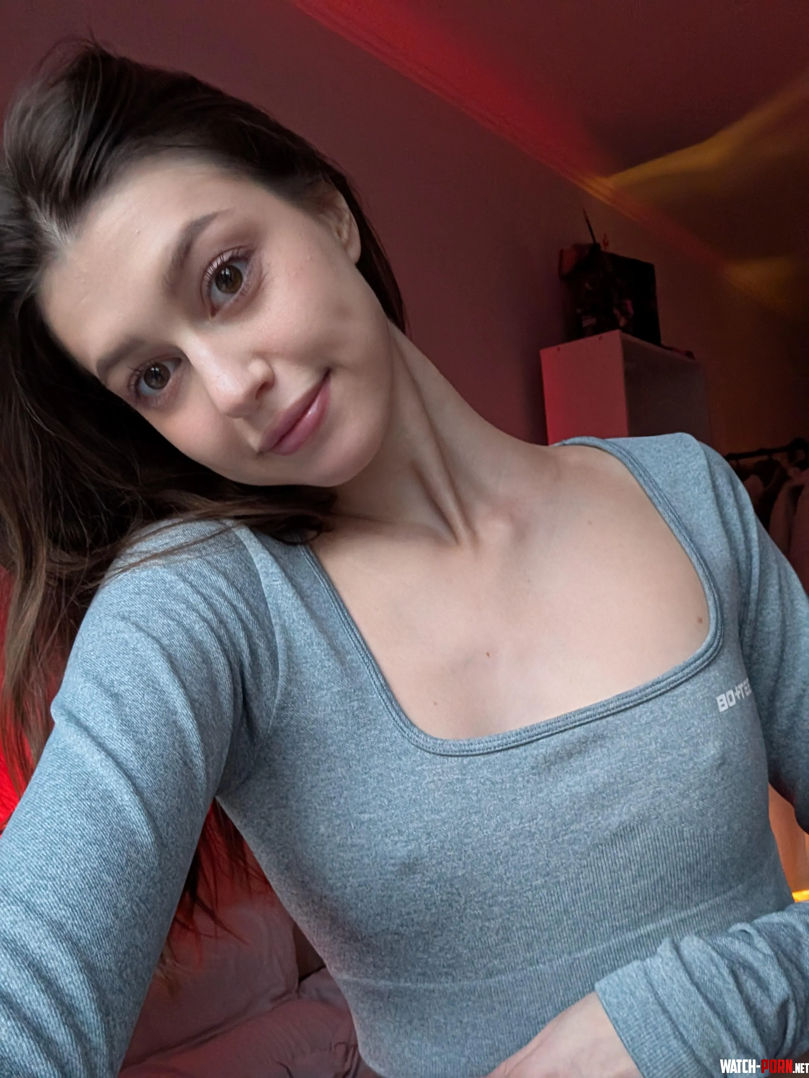 I love it when people look at me by Fjordalis