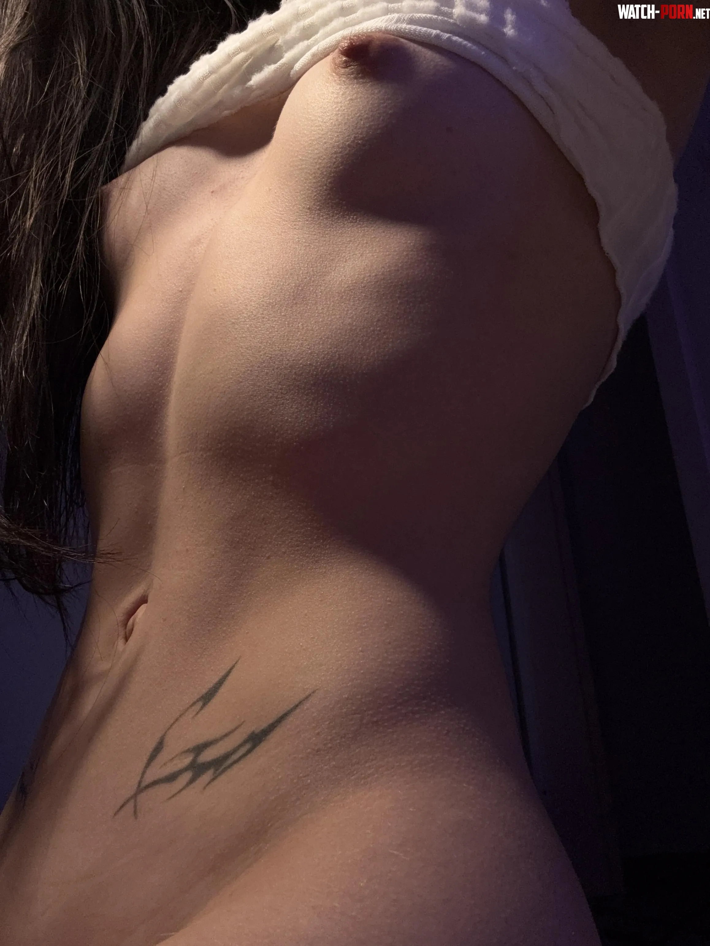 Small but ferm by SierraaMarziy