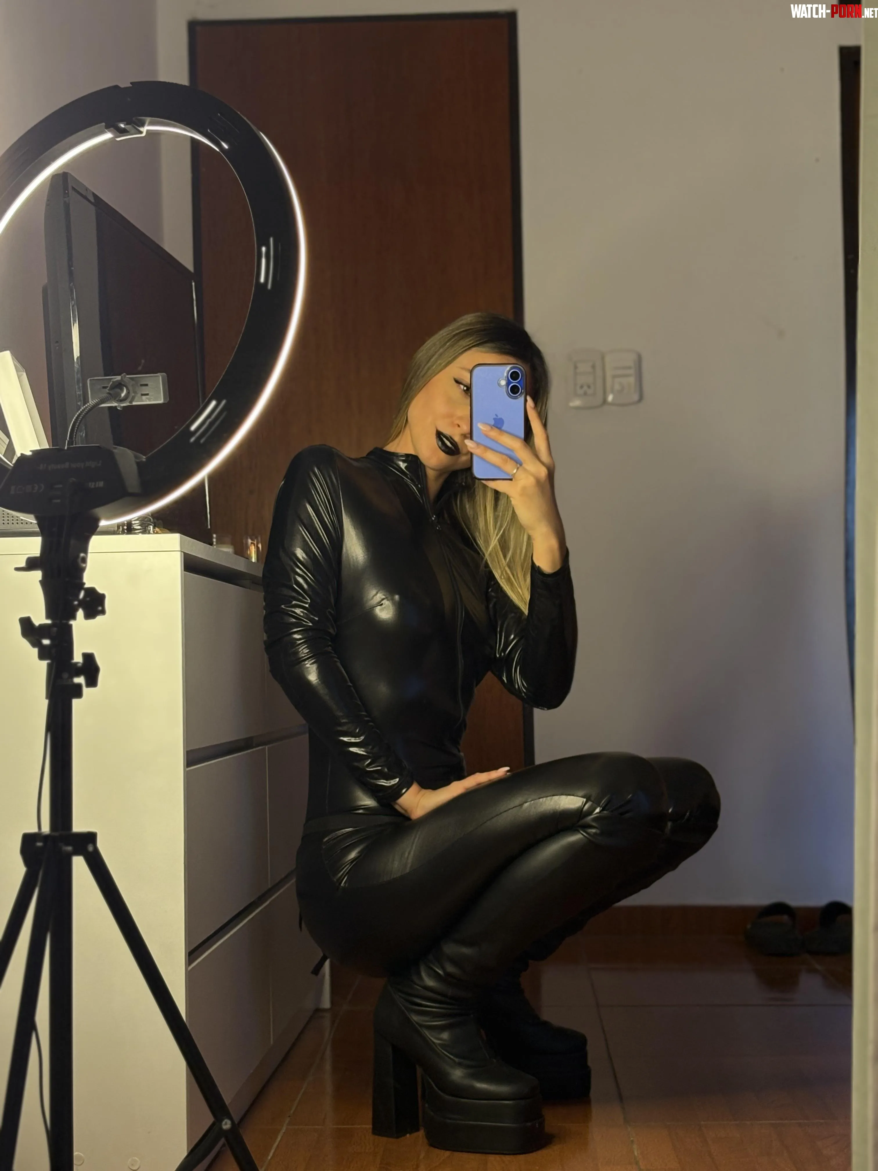 Catwoman cosplay. by lustlongsph