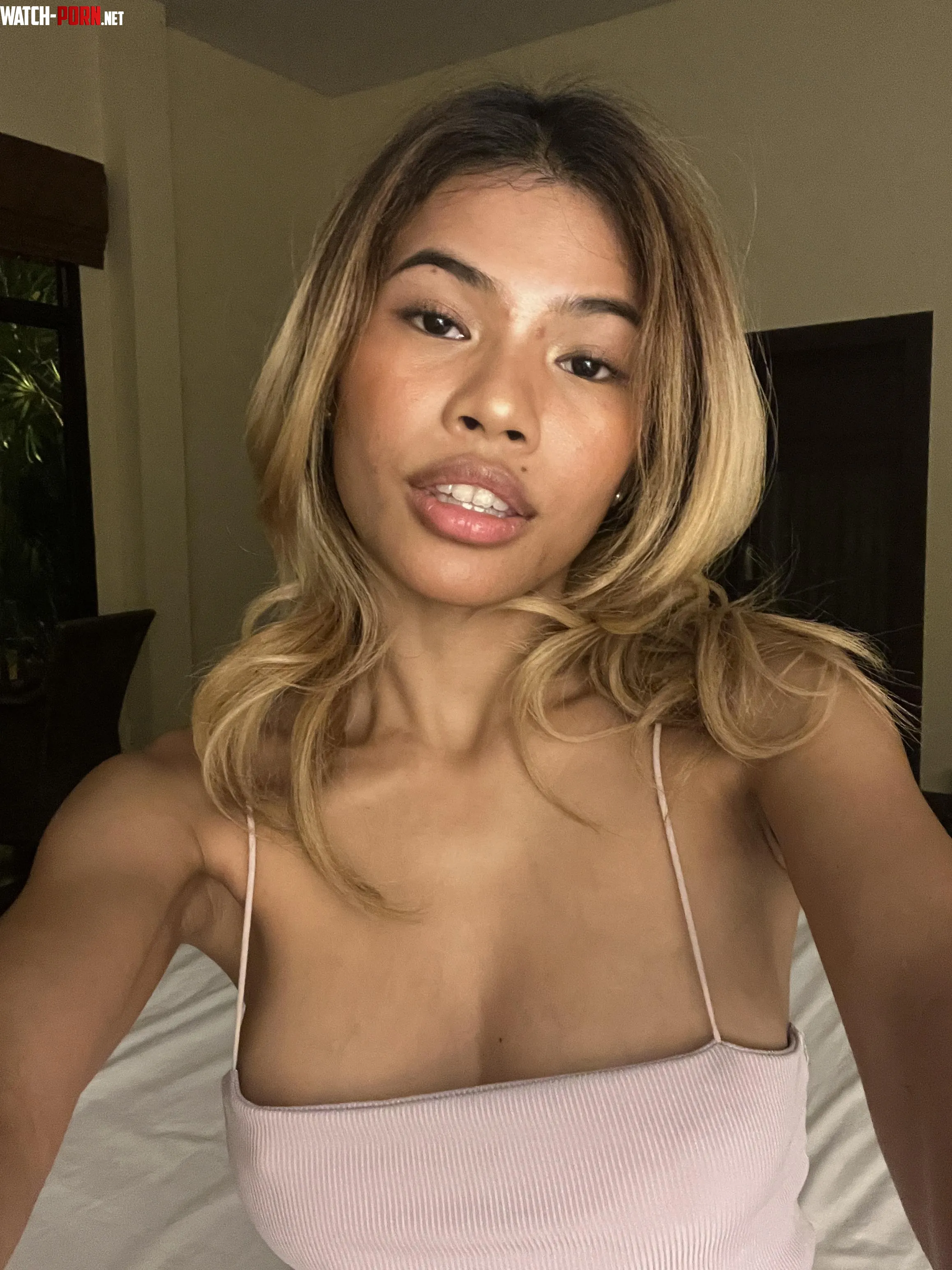 My armpit is peeking by SheChocobar