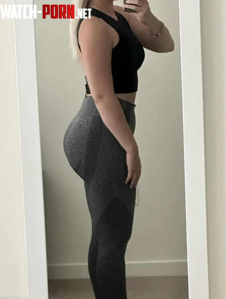 Tall with mostly ass you can call me a stallion or mommy by Preciouspressure