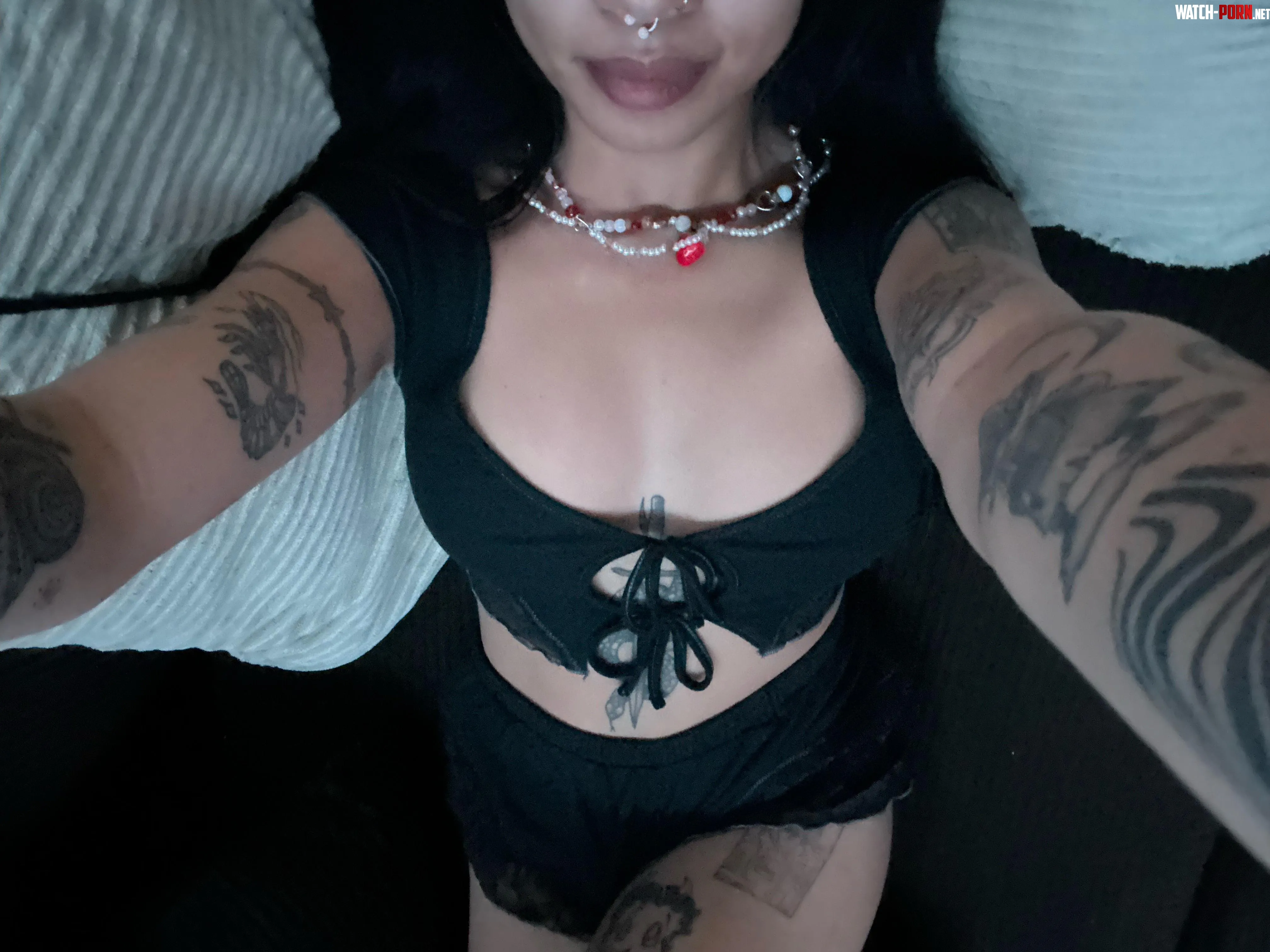 Everseen a gothic fuck baddie? by SavannahOnTop