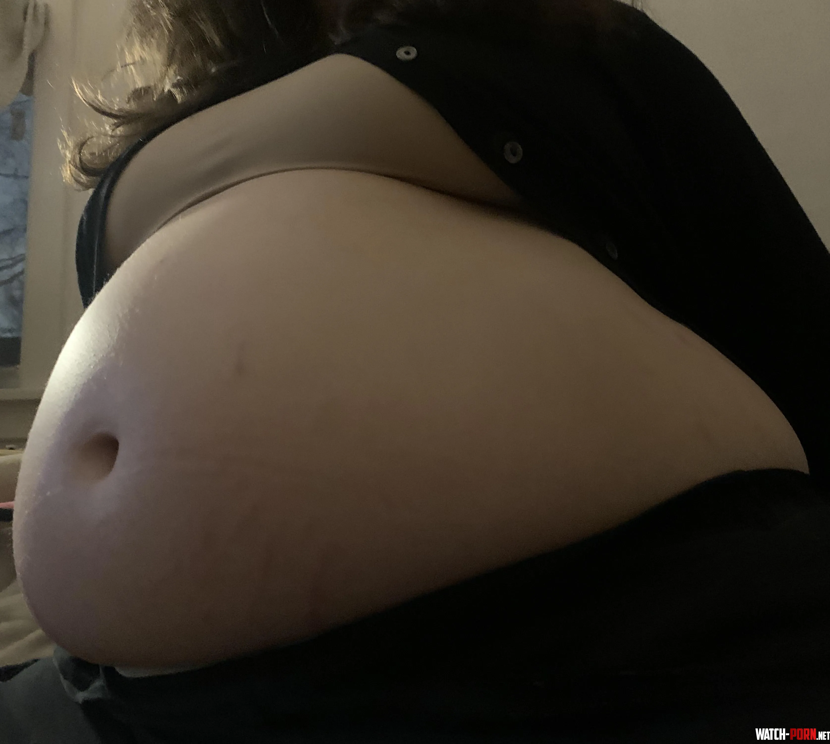 🥺 please tell me how swollen I look. My baby had to take really good care of me after I eat three plates of Chinese by bra1nr0tt3np1ggy