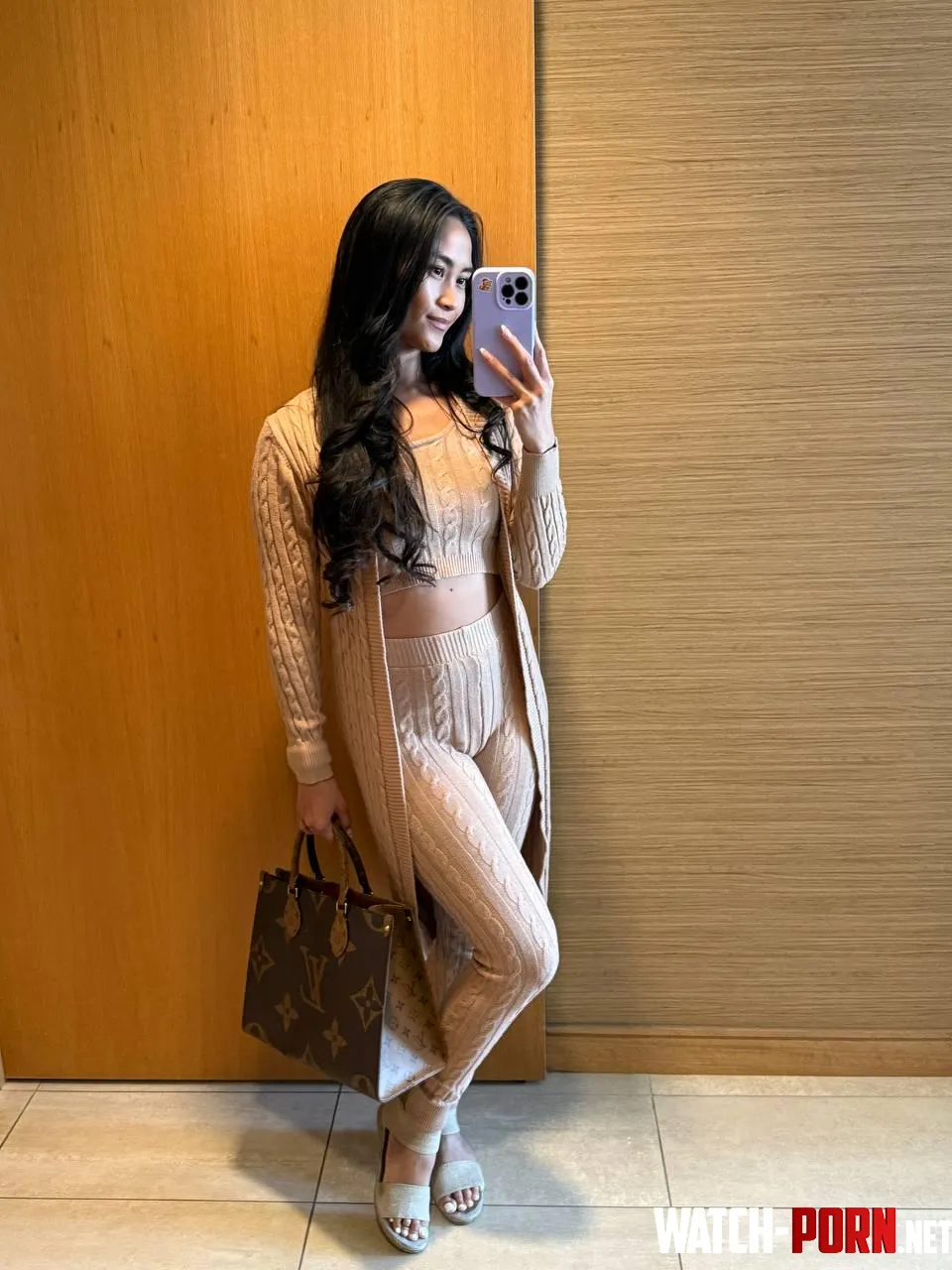 If this vibe met yours in person… what would happen? 😏💫 by sunshineonlyxo