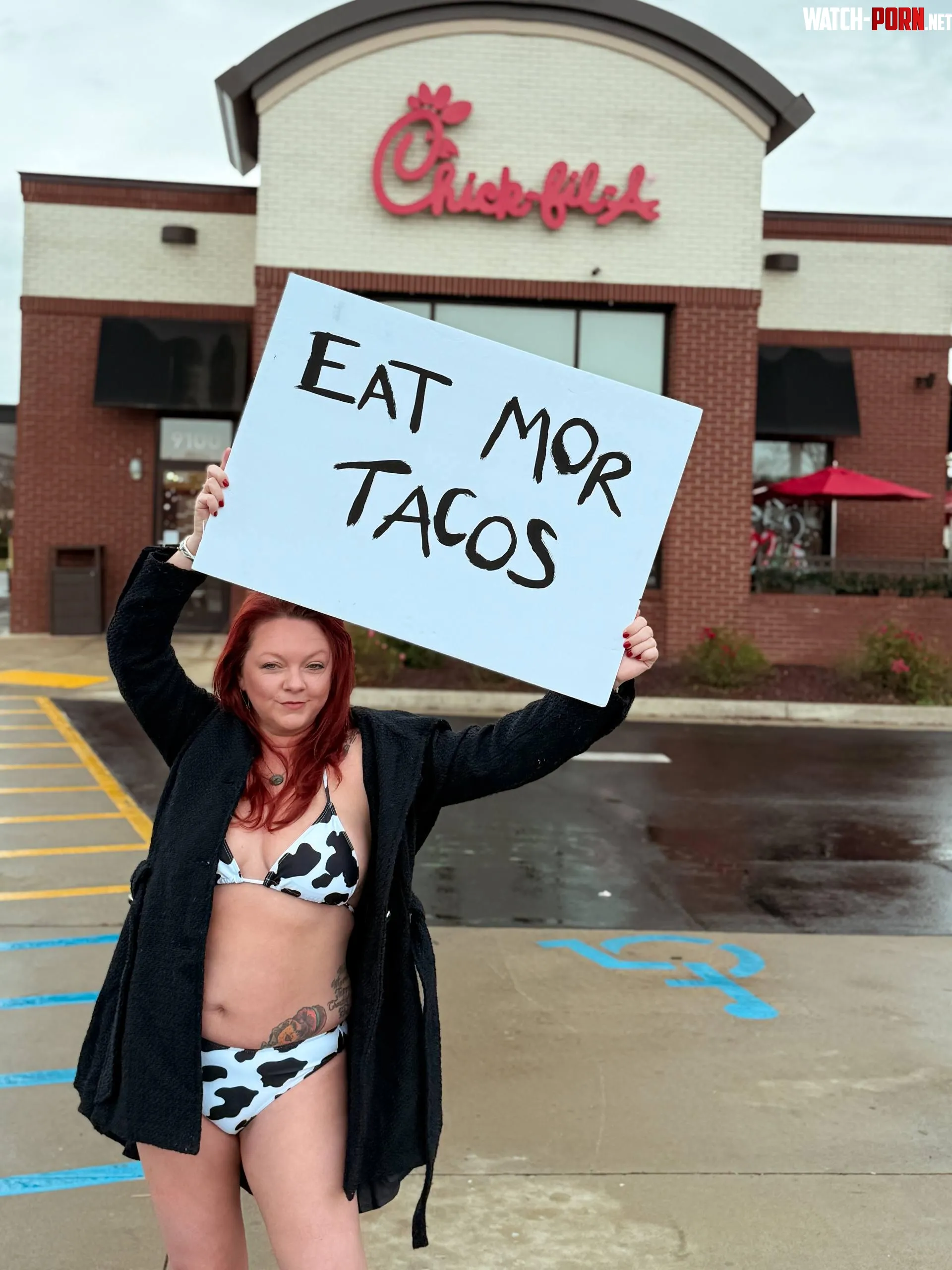 Perky and chubby by toomanydawncollins