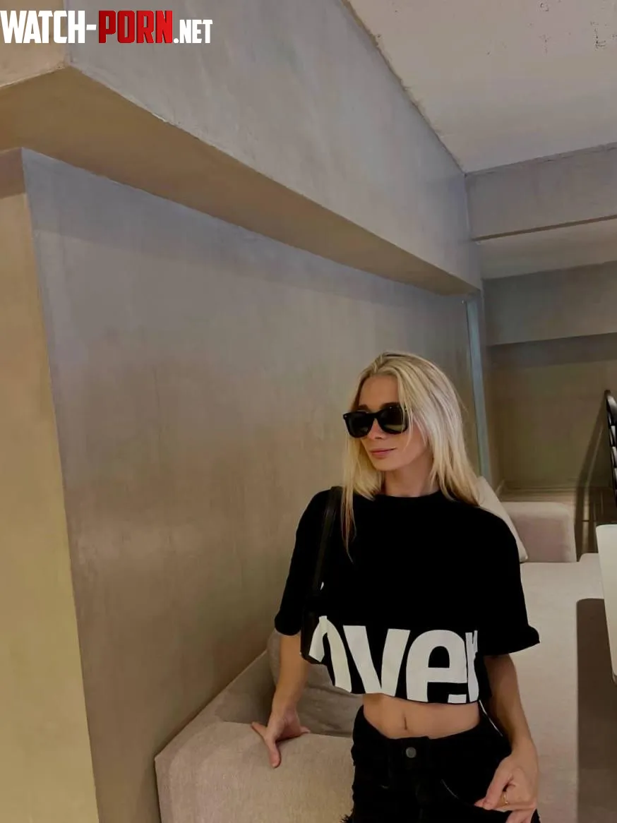 Felt hot but classy by pinkycococlouds