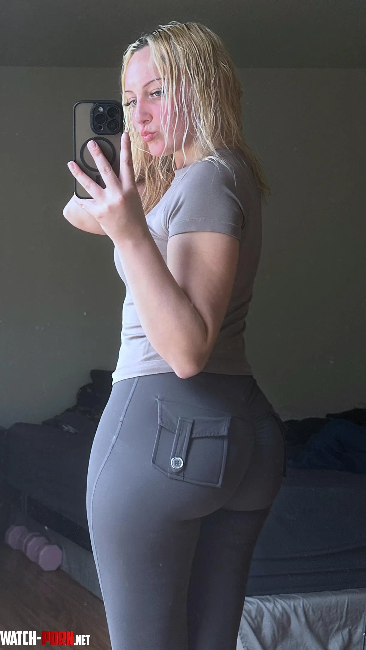 Phat azz white girl?! by Common_Let1174