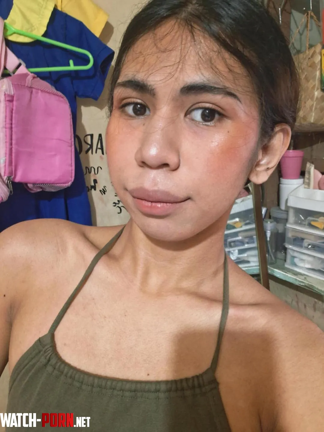 would u date a 19 y/o asian trans? by baby_moira