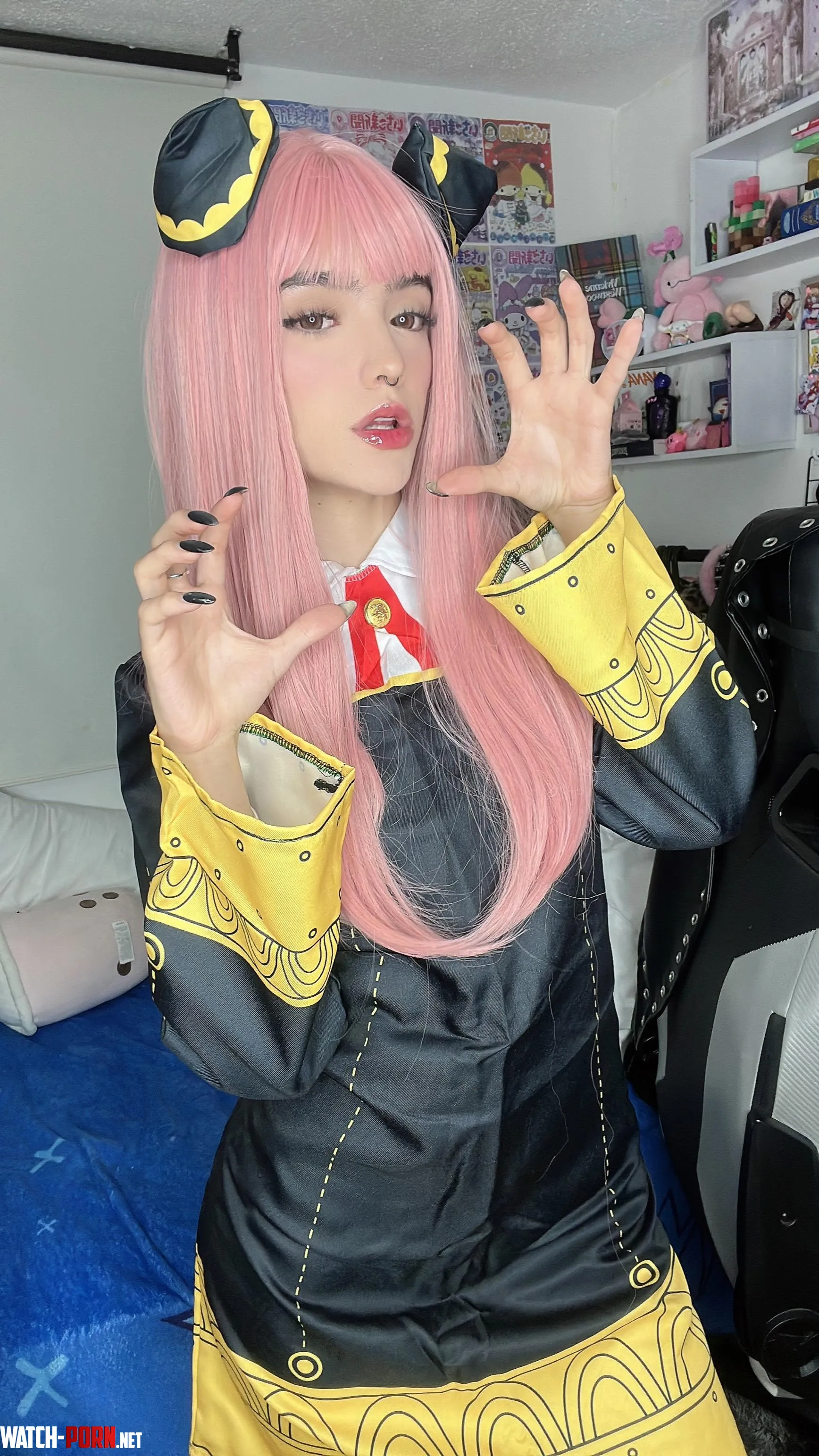 Anya Forger by cam by xoxoCamCam