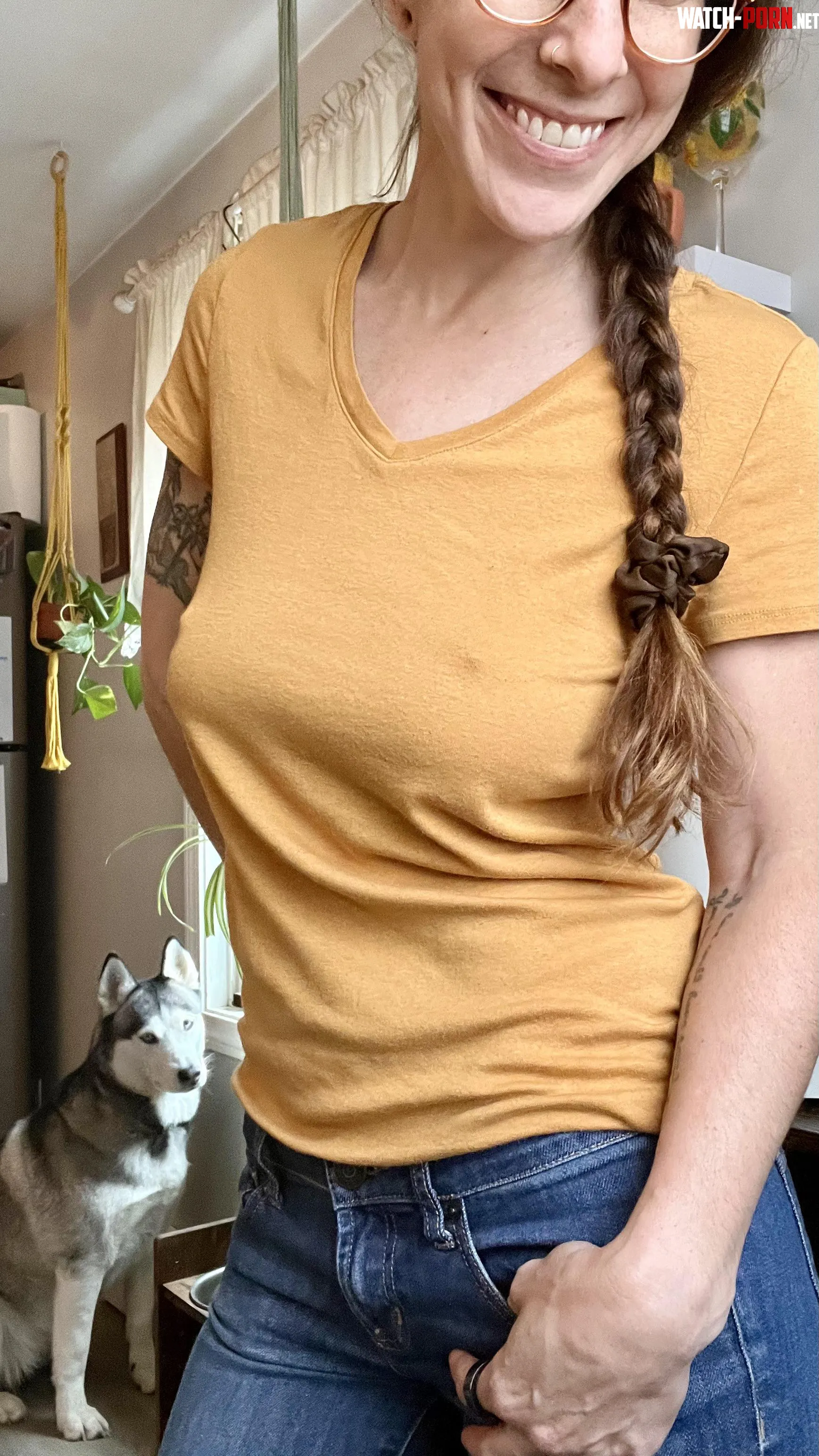 Just a jeans and t kind of girl by morningg-sun