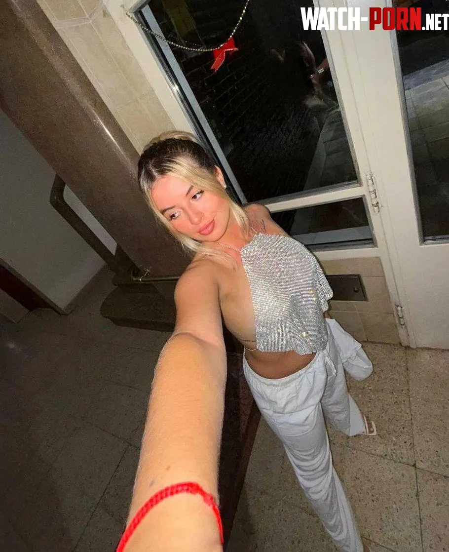 classy but make it glittery by FrostedOrbit_29