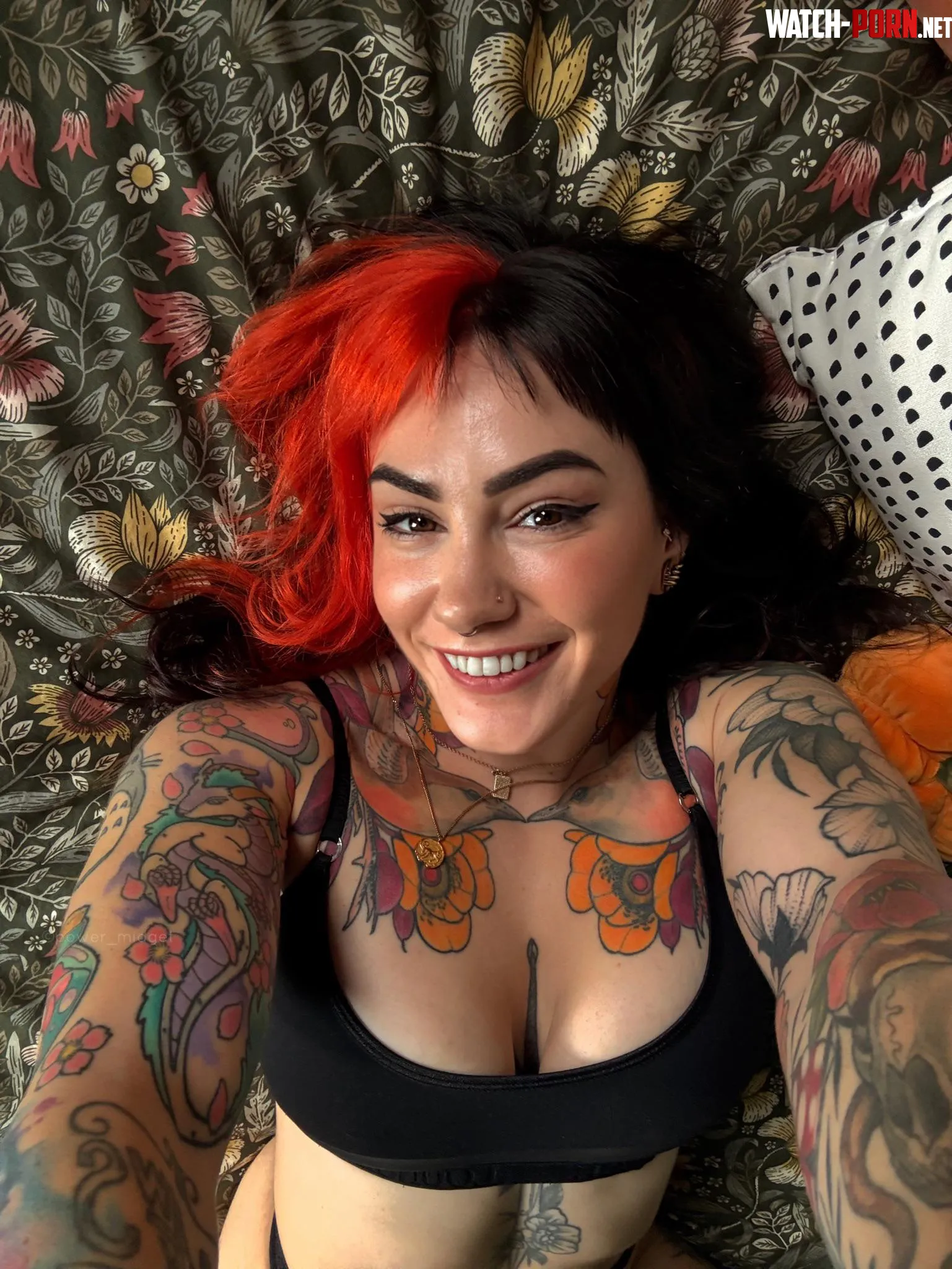 I may be smoll, but I make people fall to their knees by power_midget