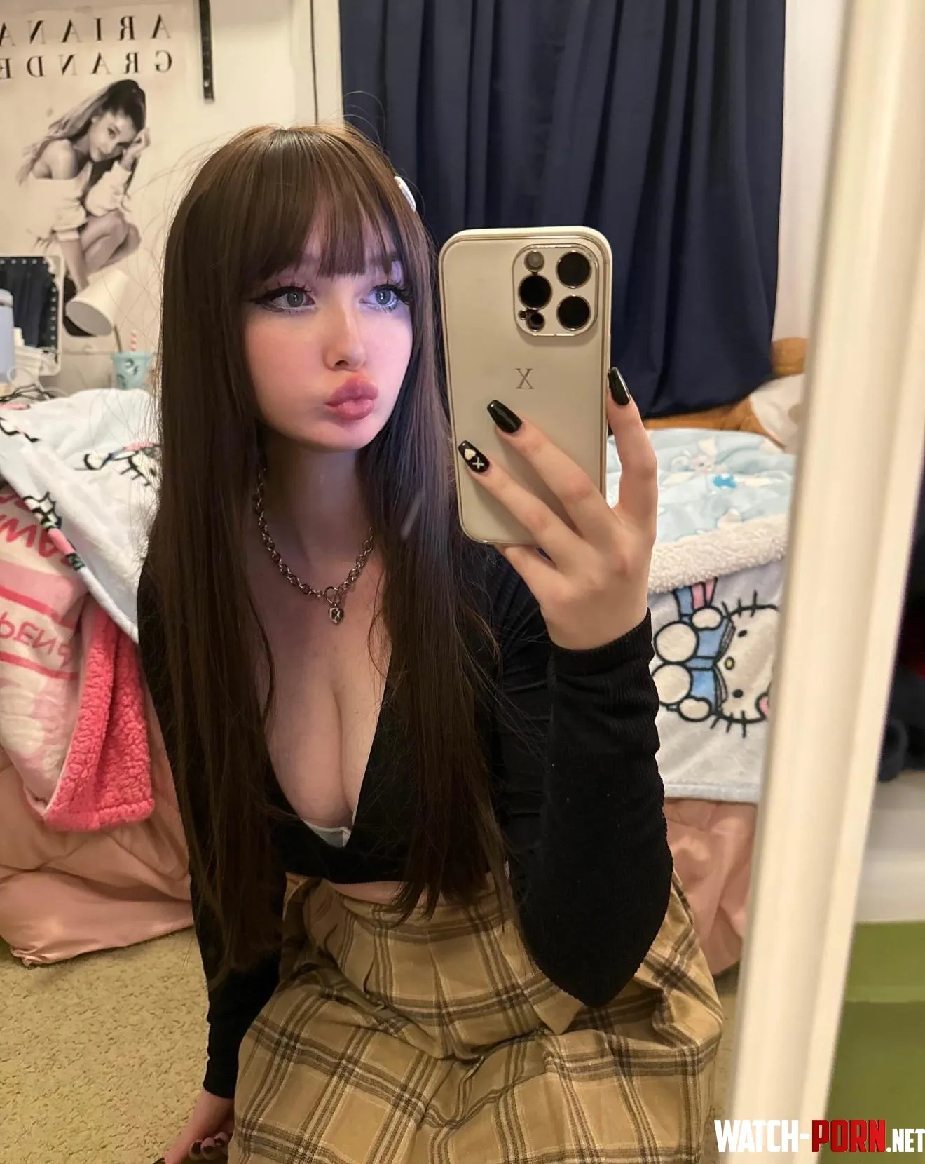 just bought a new lip gloss today 💋 i swear i don’t normally look this pouty (¬‿¬ ) by petiteschoolgirlxo