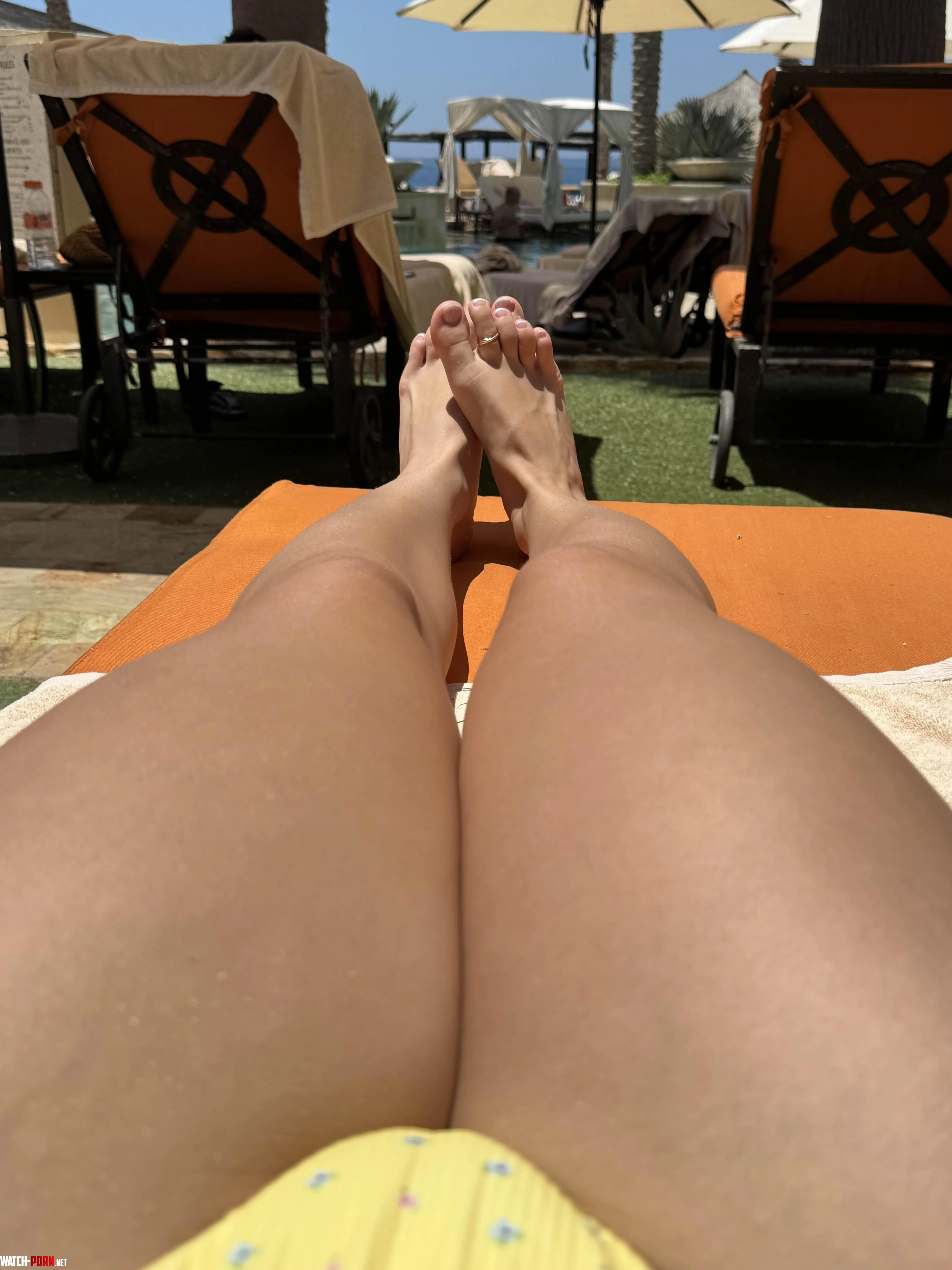 Resort time, finally getting those legs out again! by MissBarefootBunny_18