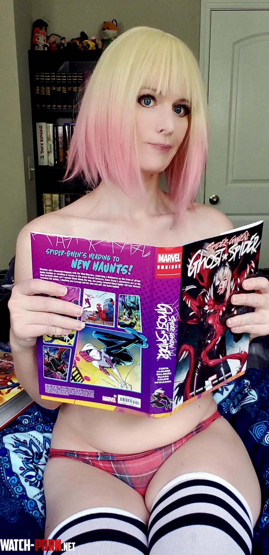 Spend the Day in Bed, Reading Comics Between Rounds, With a Nerdy Girl [F] by SunnyBunnyMina