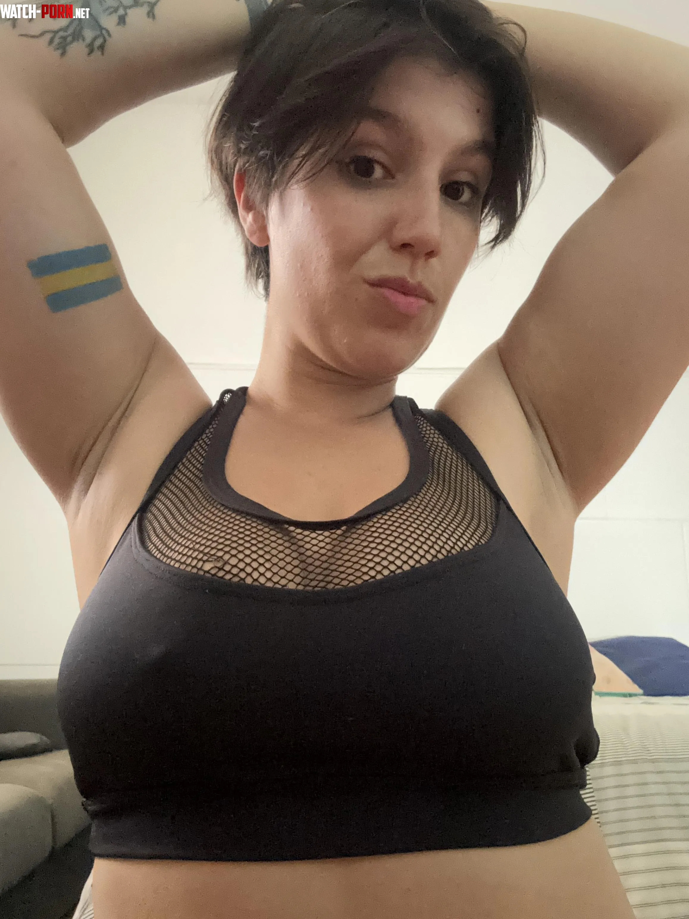 A little hardness under soft fabric… enough to short-circuit your brain. by Inesitaax