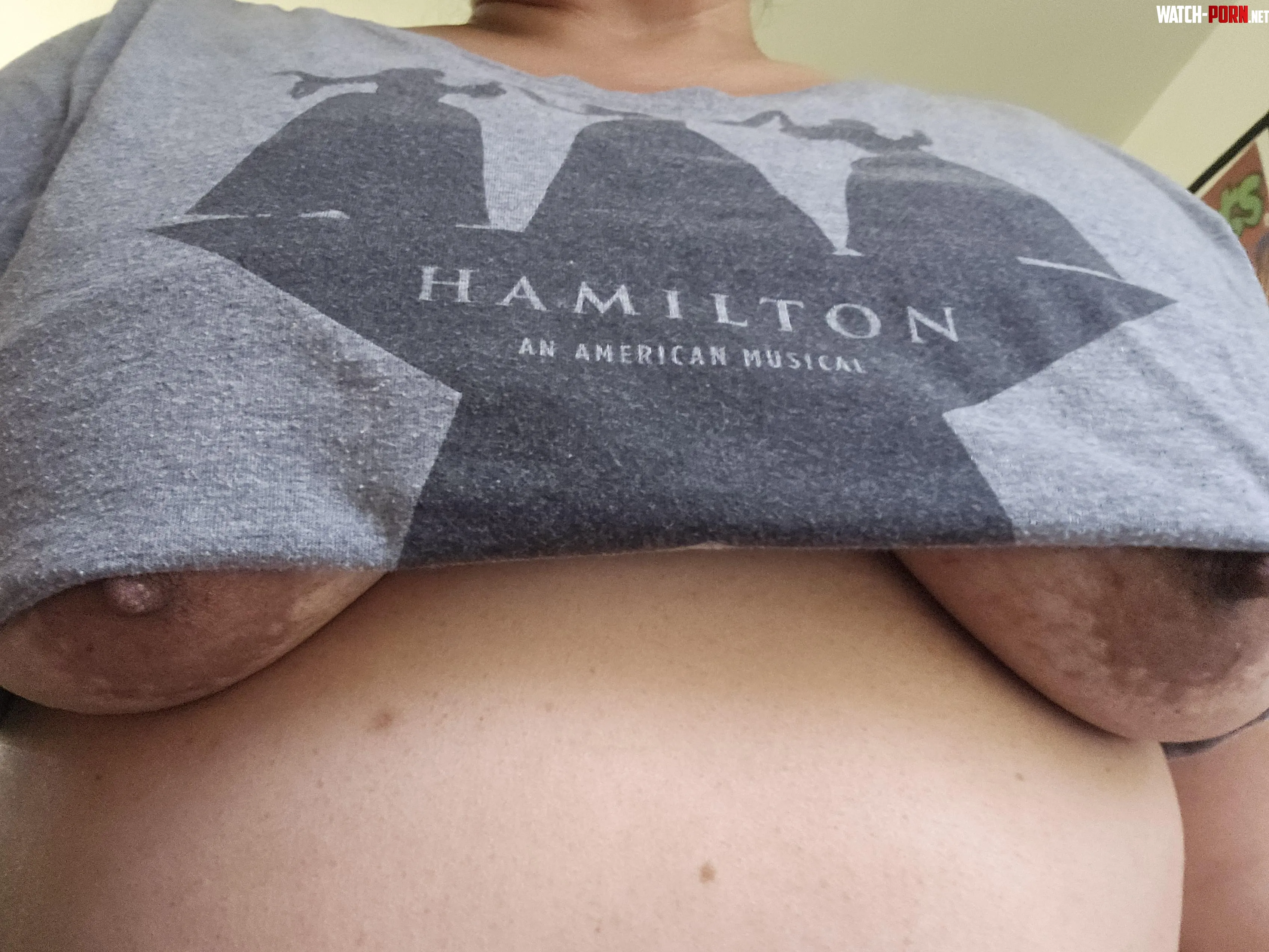 This musical nerd likes when her nipples peek out by OftConfused4Another