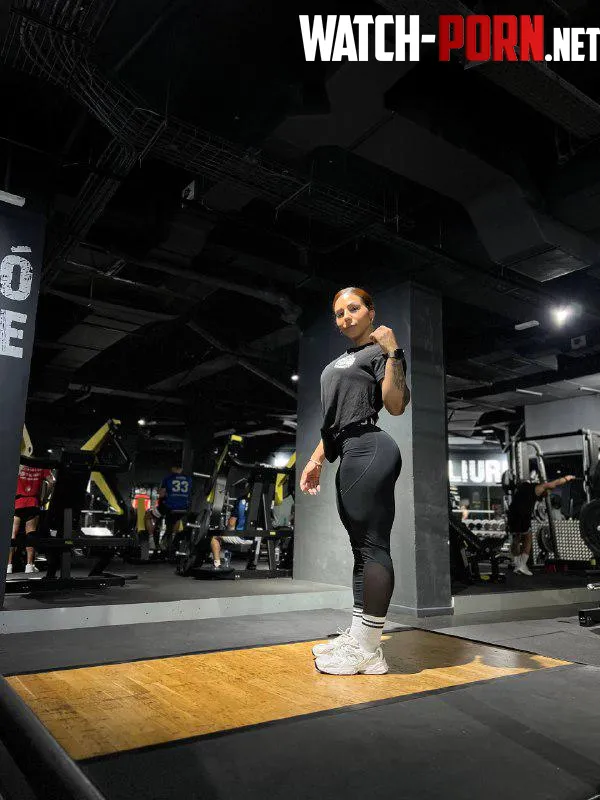 Full body today, this session’s gonna be a long one by Real-Diver8010