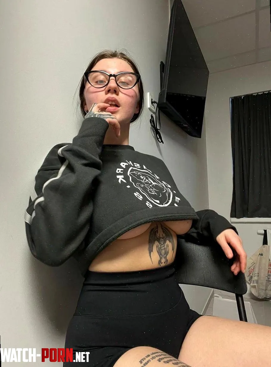 too short or just right by starlit_dove