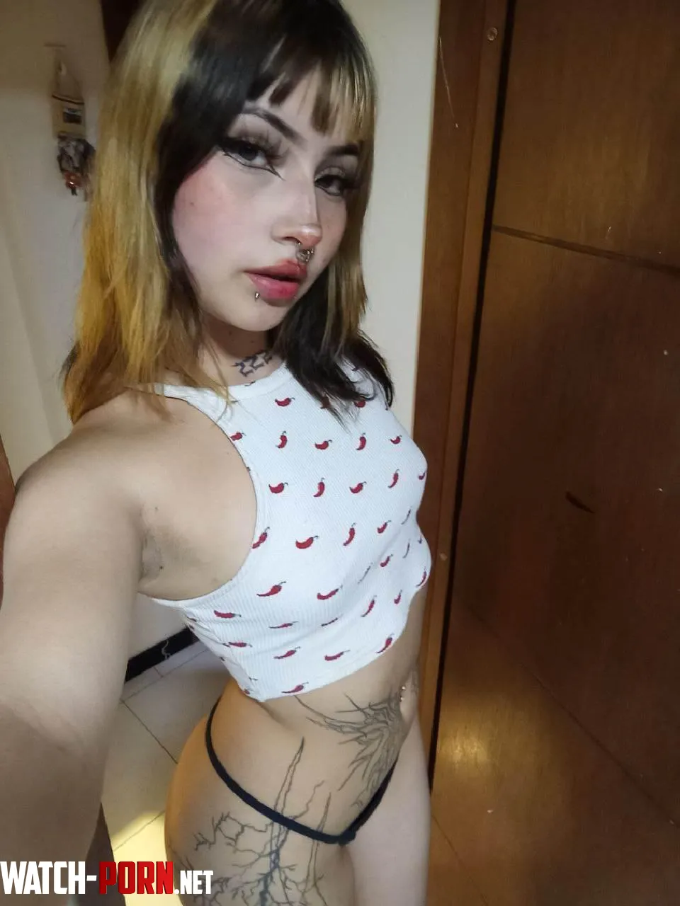 My new purple cropp top, I bought it today fyi with my own saved up money. by gratiae-vitam