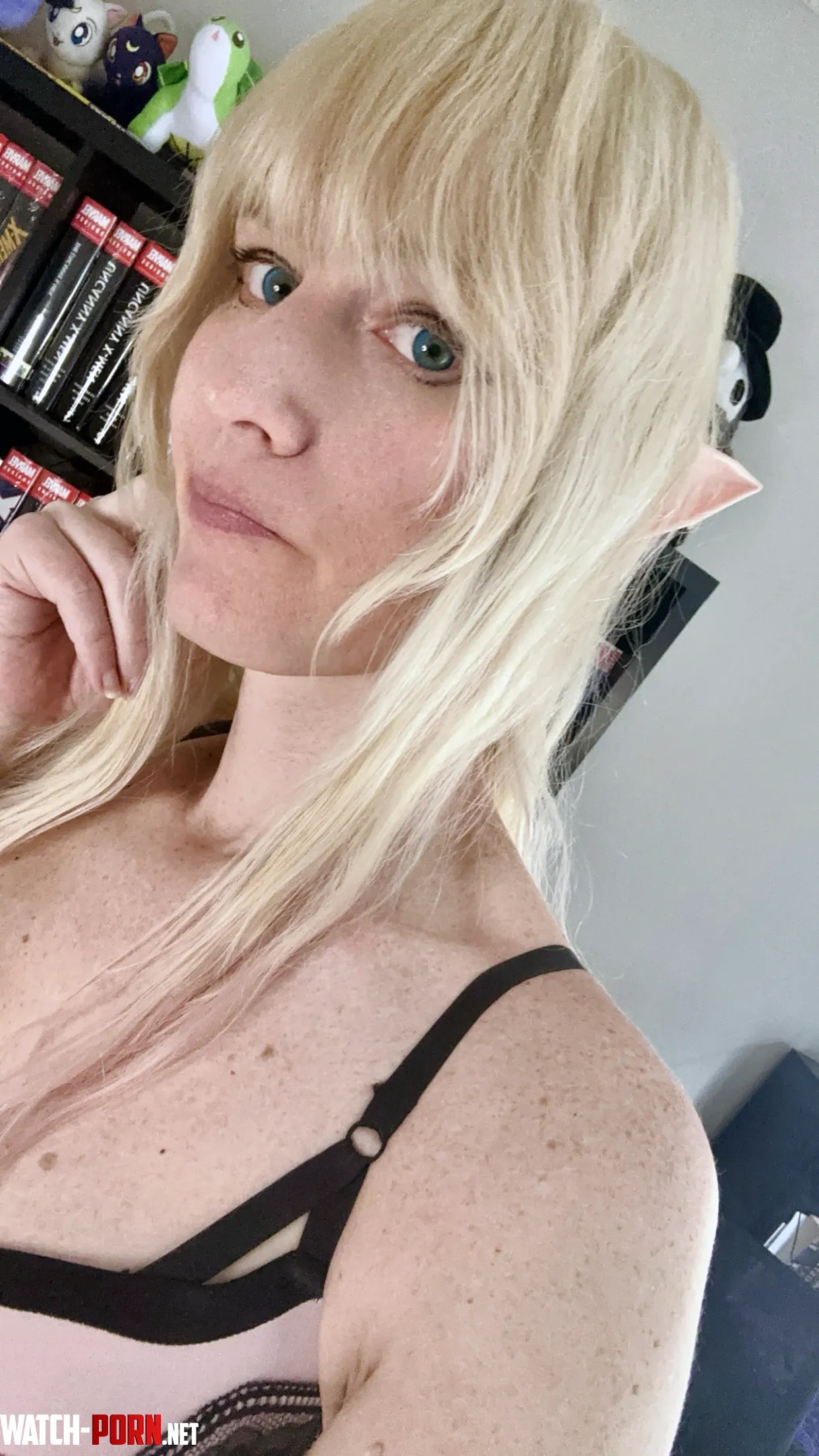 Get Yourself a Nerdy Elf Girl GF [F] by SunnyBunnyMina