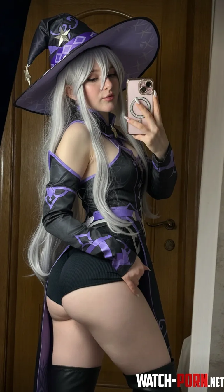 Herta cosplay from HSR (Elena Brooks) by _LovelyDove