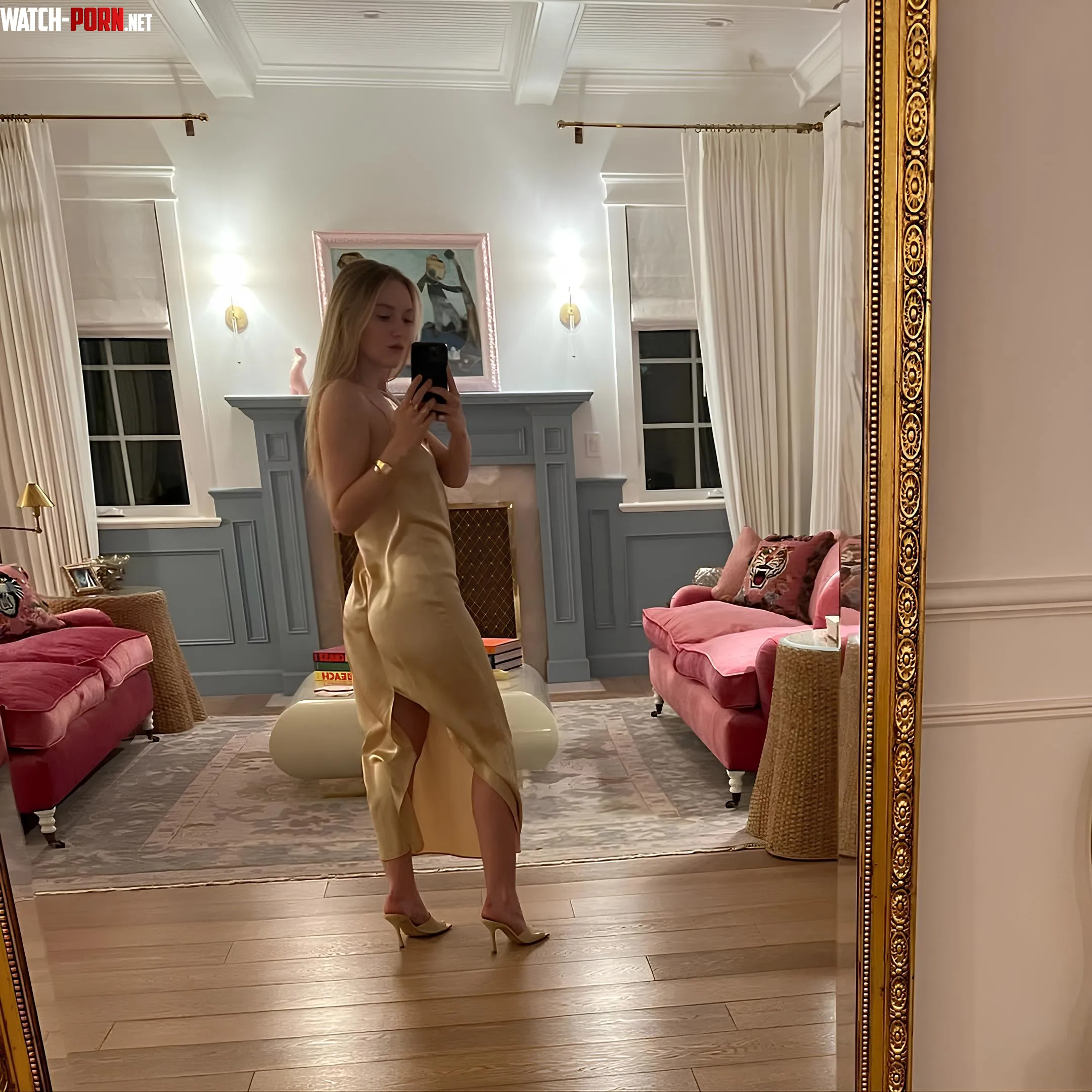 Dakota Fanning by Mind__High