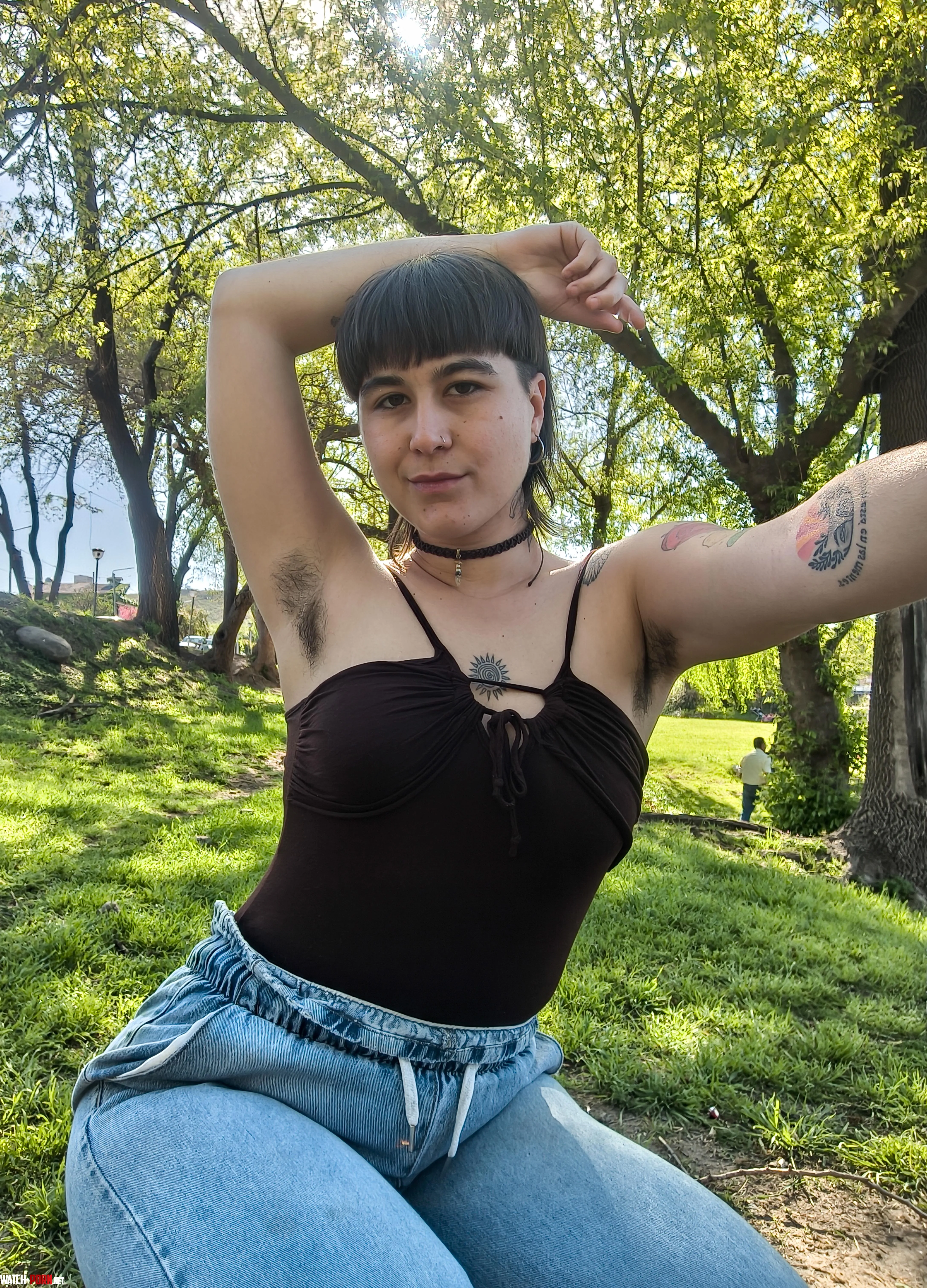 A sniff or a lick? by violetninfa