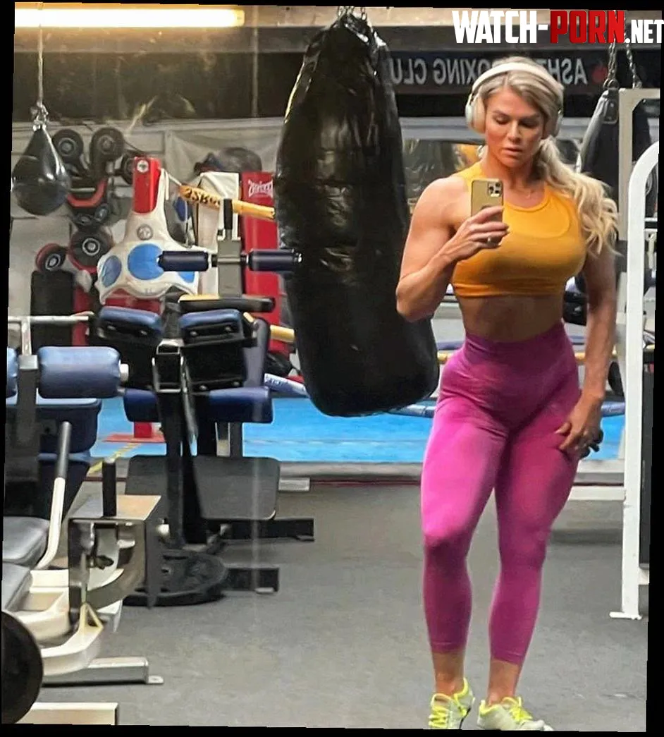 In the heat of the moment, by FamousLumina