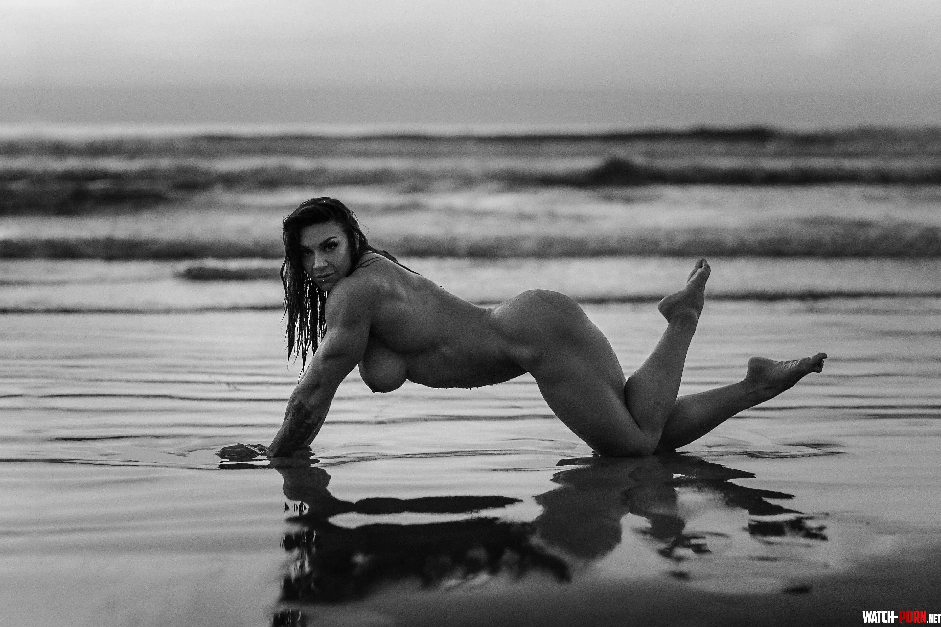 Come see more. 👀 by musclequeengoddess