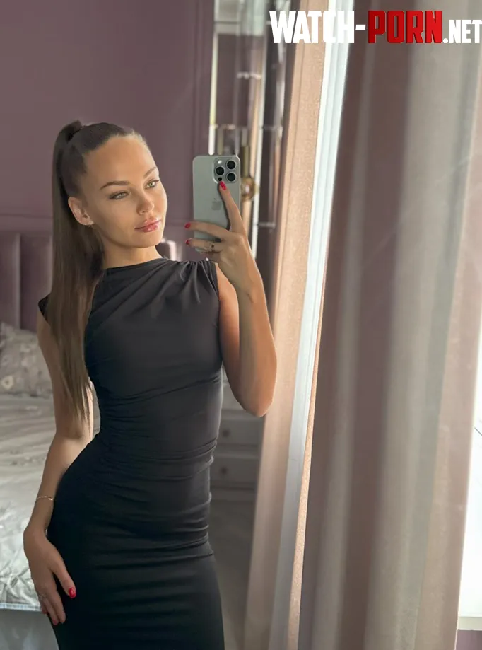 Graceful gown highlighting natural beauty by Tavrenn