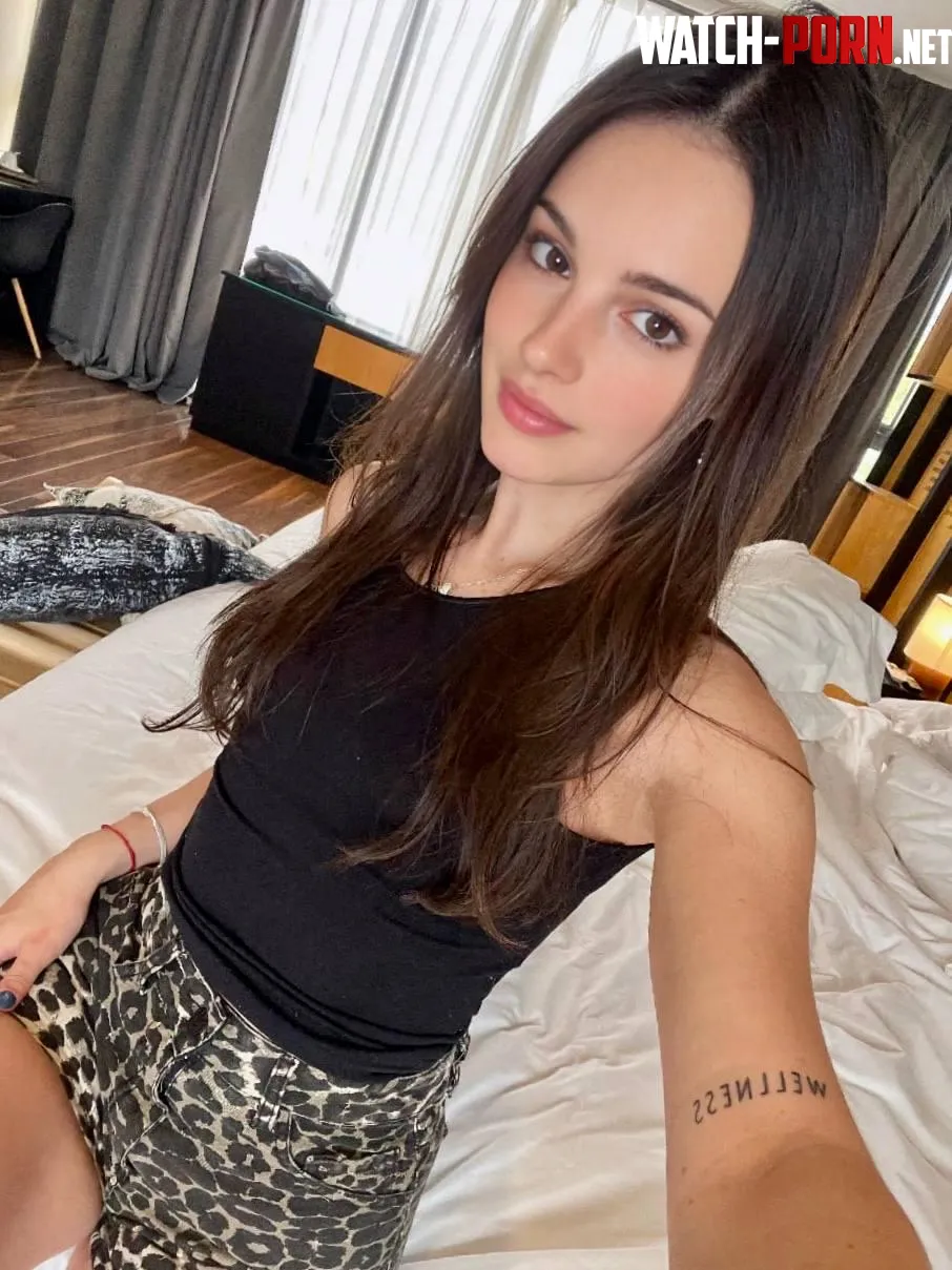 Feeling pretty by Boohoneyy