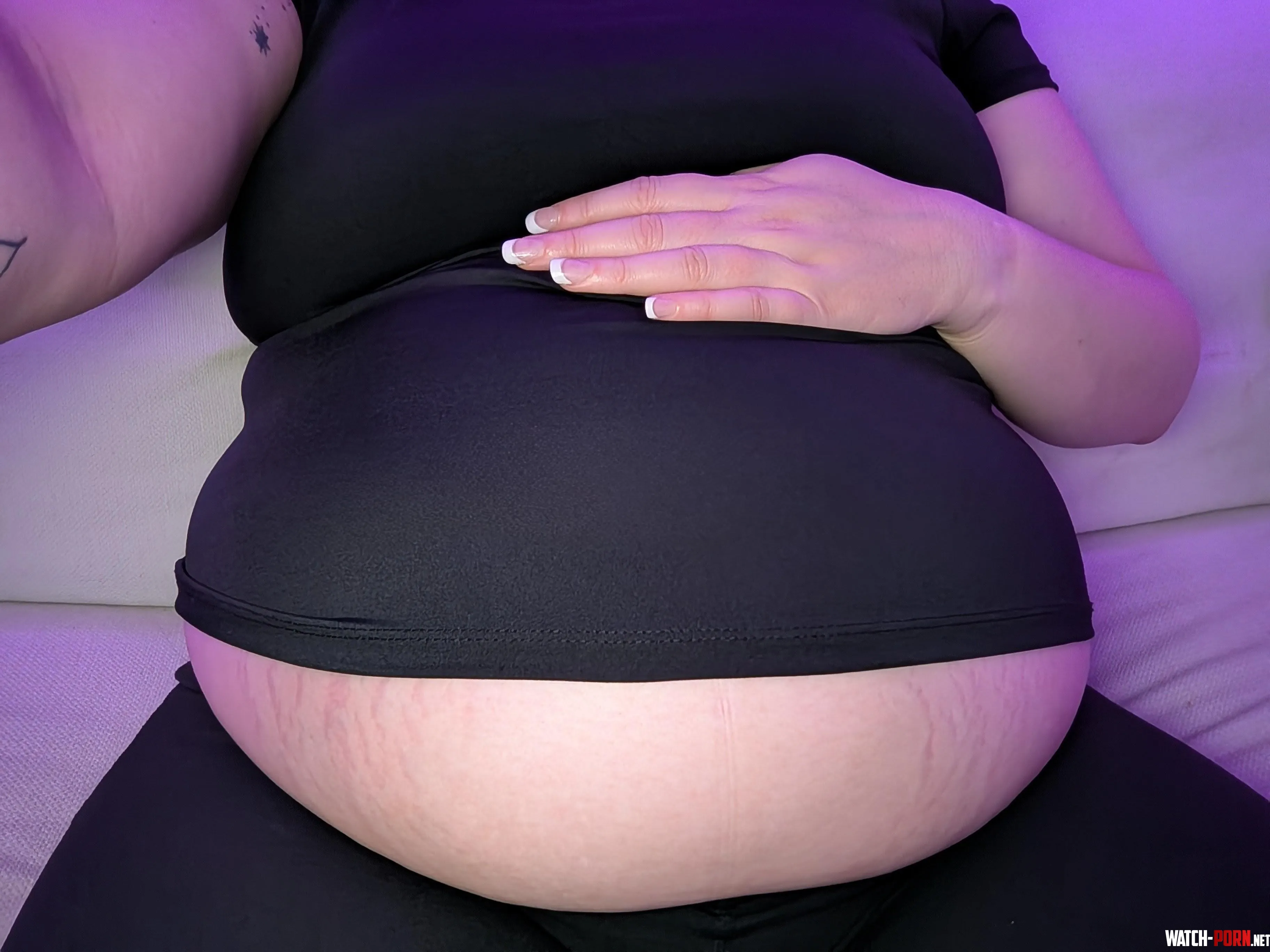 My shirts look best with my fat belly spilling out of them by bit-chh