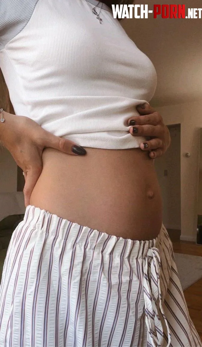 Is a 18  year old preggo okay for you? ;) by itzpixxieku